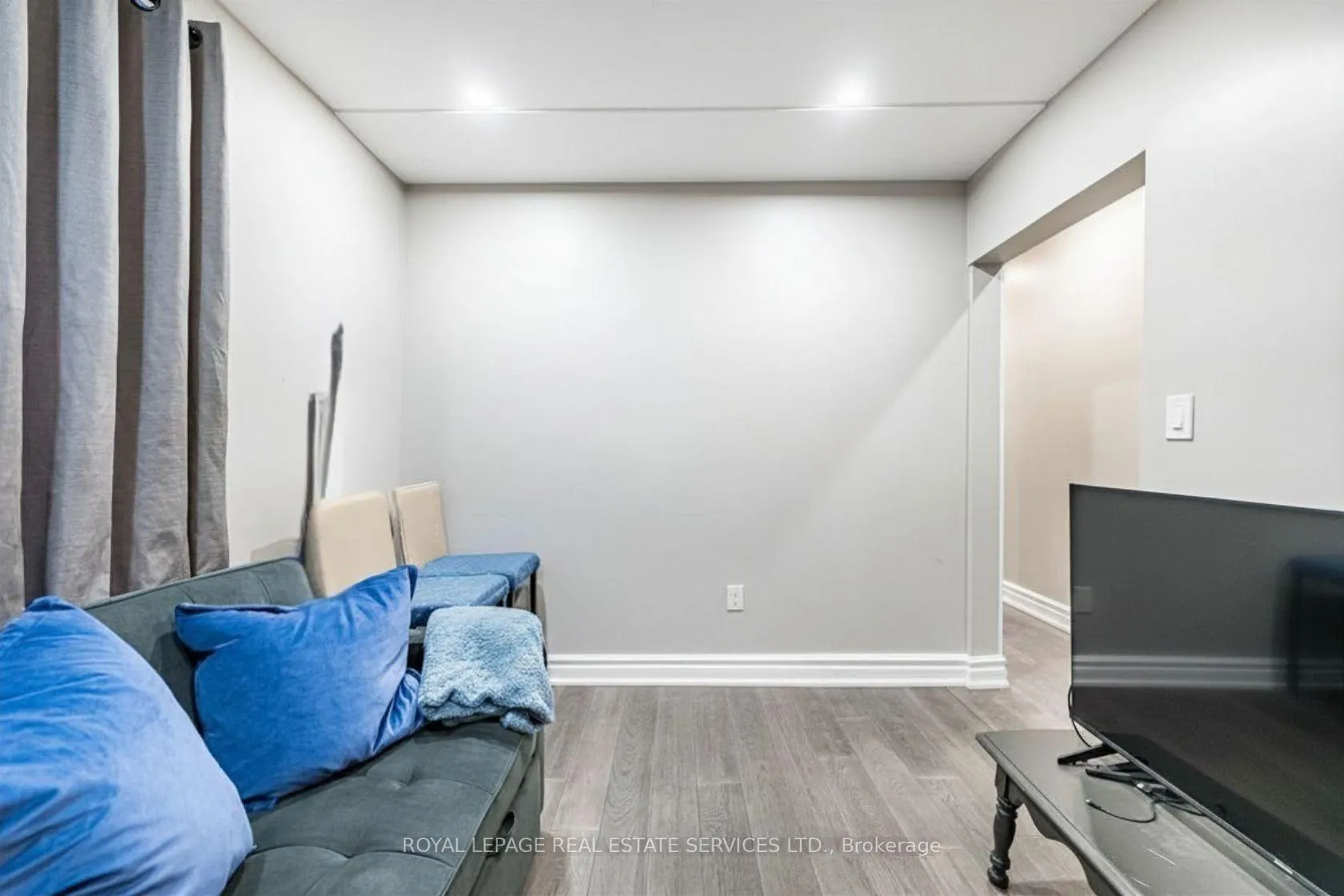 Photo 16 of 294 Gerrard Street E, Toronto, Moss Park — HOMEH