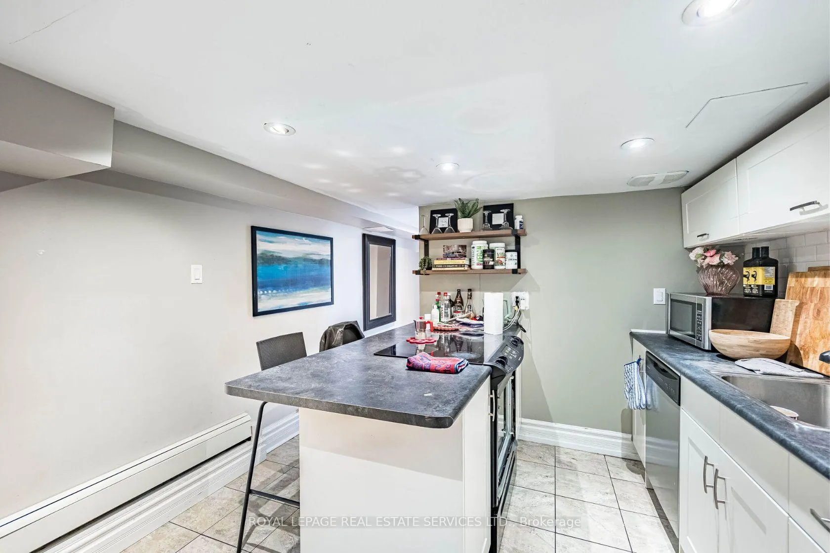 Photo 25 of 294 Gerrard Street E, Toronto, Moss Park — HOMEH