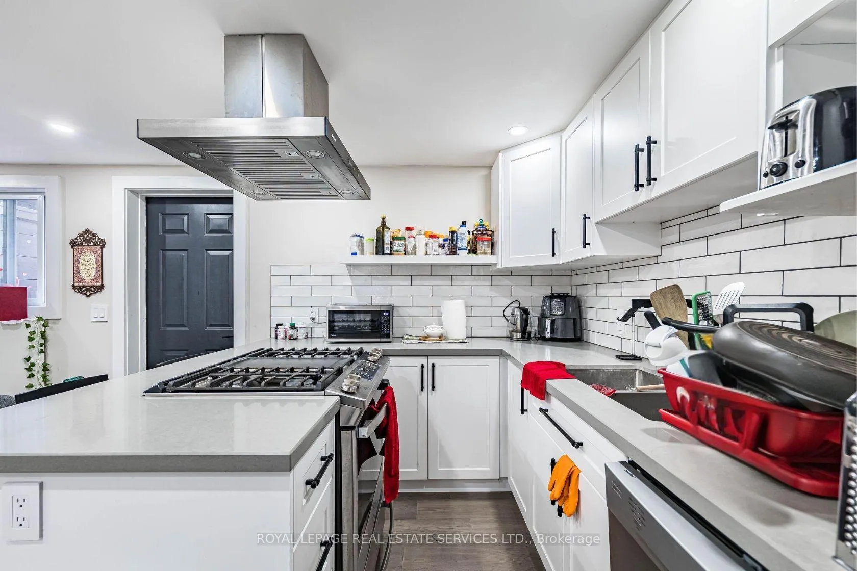Photo 39 of 294 Gerrard Street E, Toronto, Moss Park — HOMEH