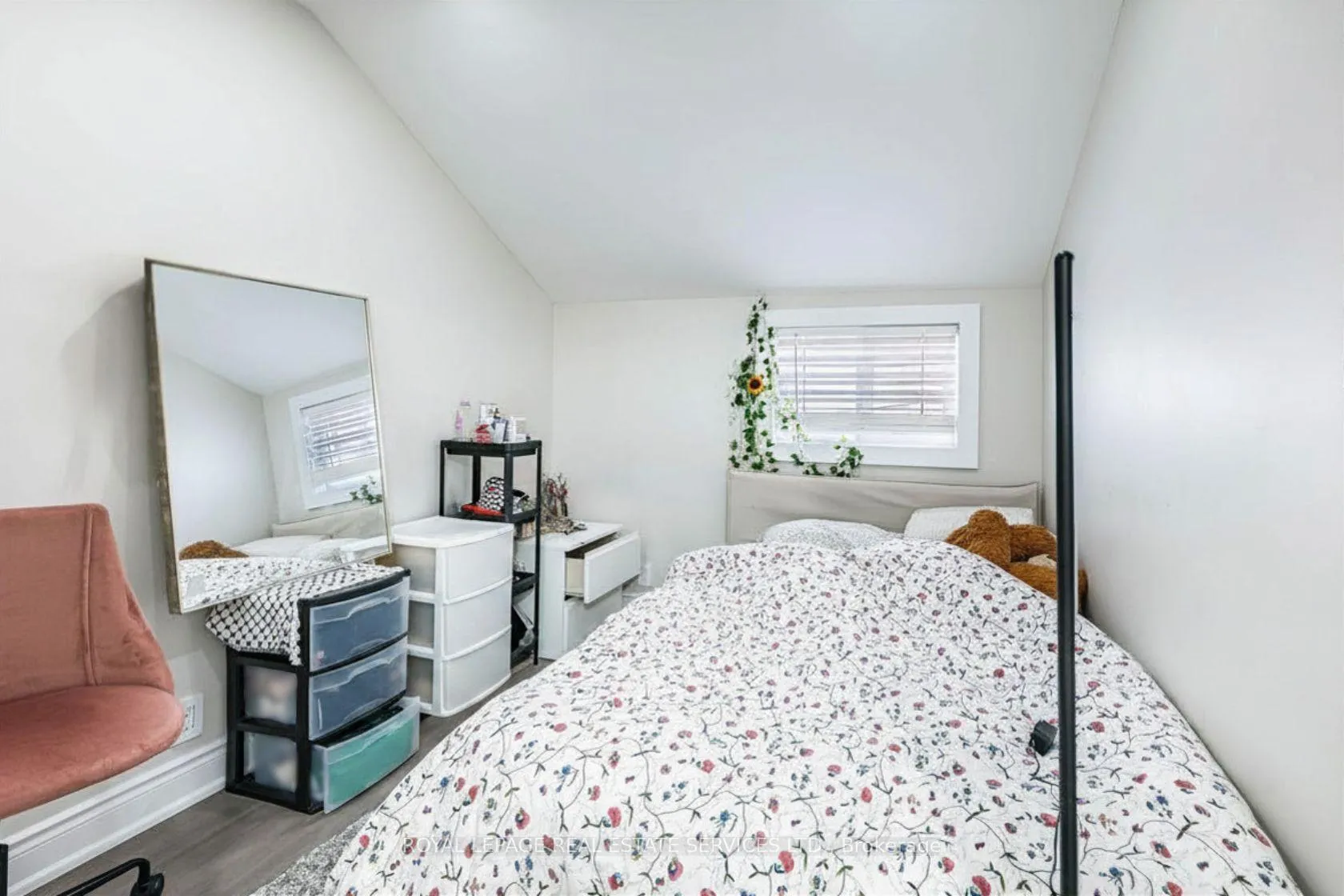 Photo 42 of 294 Gerrard Street E, Toronto, Moss Park — HOMEH