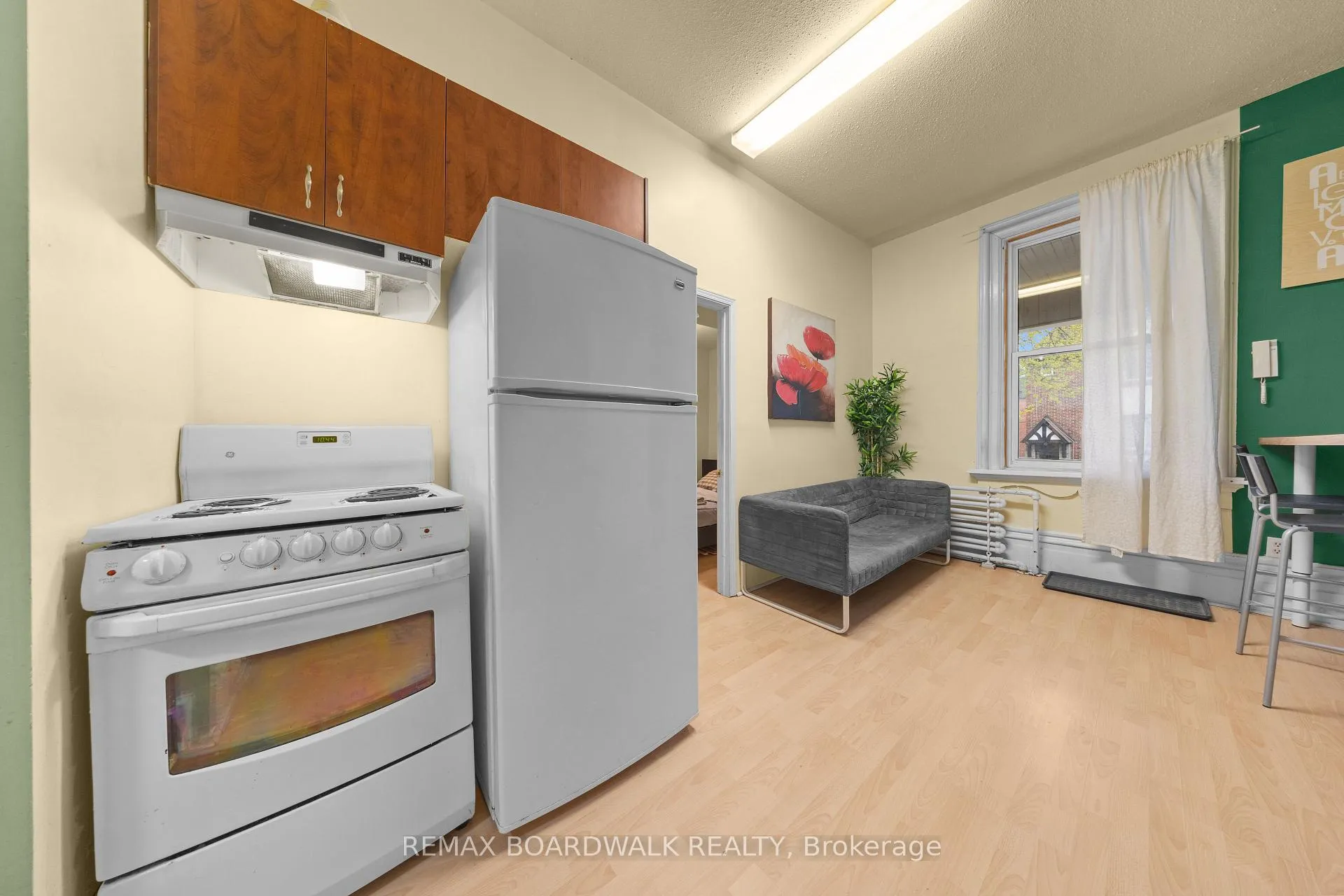 Photo 9 of Unit 2, 155 Stewart Street, Ottawa, Sandy Hill — HOMEH