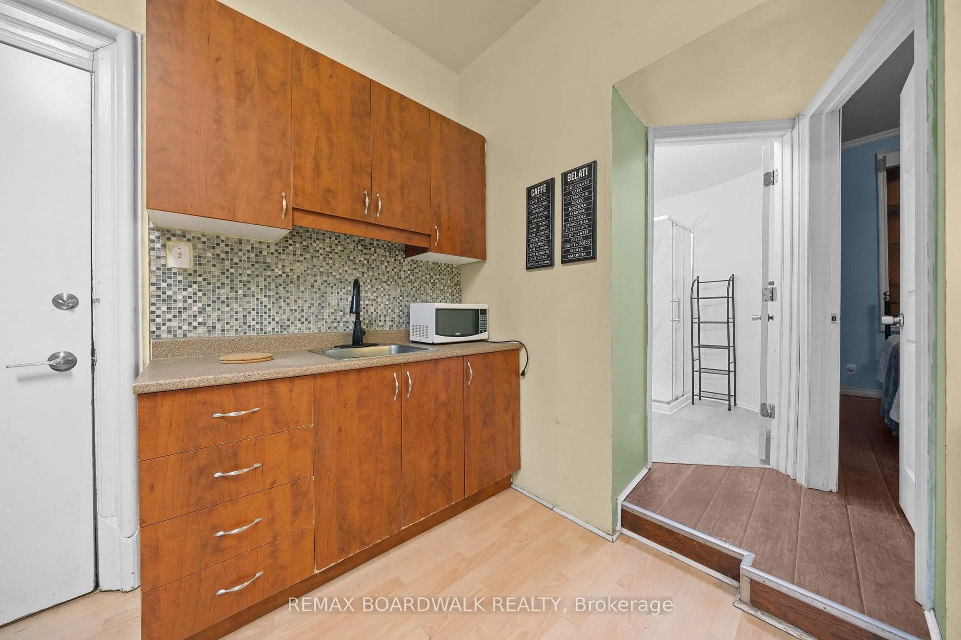Photo 10 of Unit 2, 155 Stewart Street, Ottawa, Sandy Hill — HOMEH