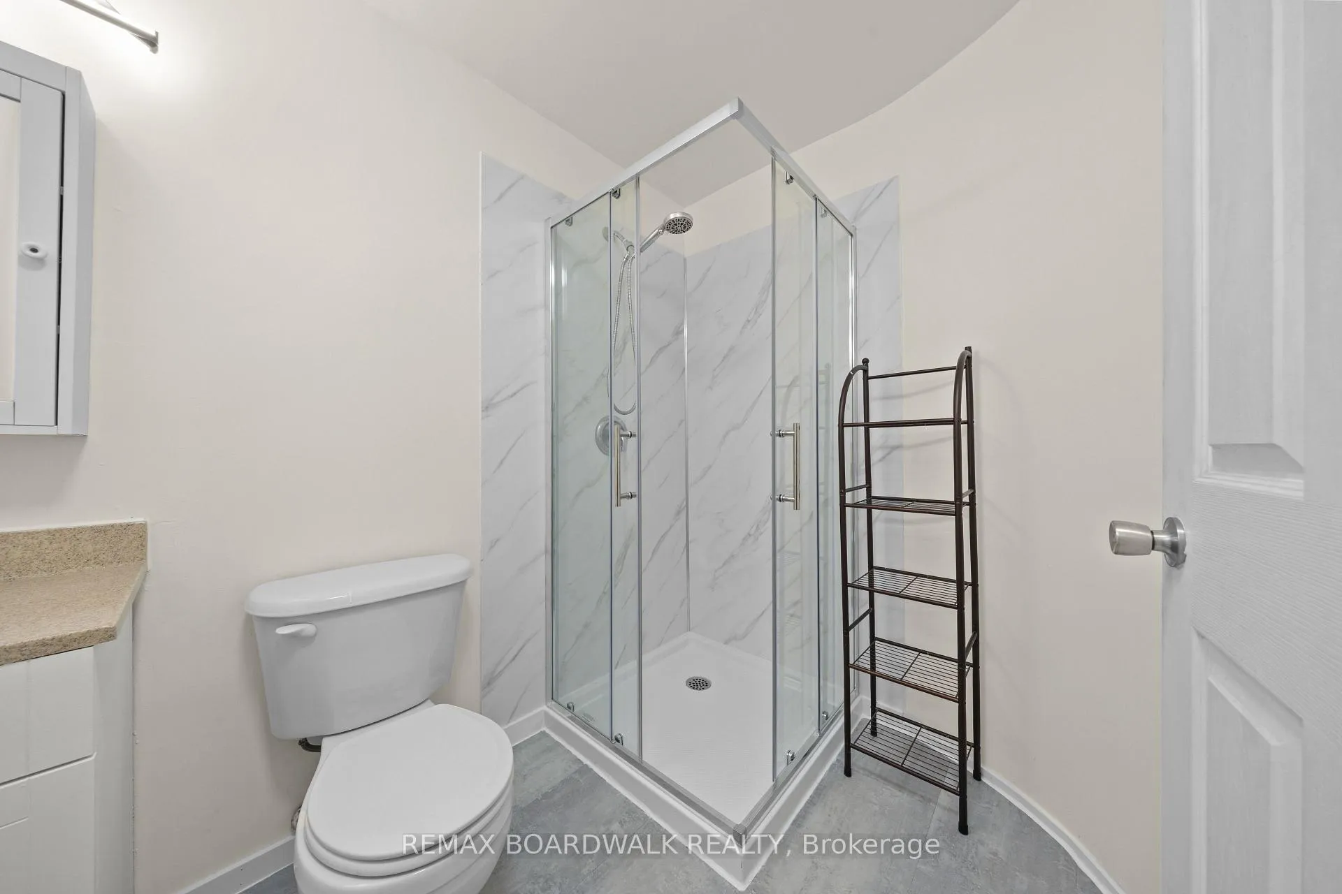 Photo 14 of Unit 2, 155 Stewart Street, Ottawa, Sandy Hill — HOMEH