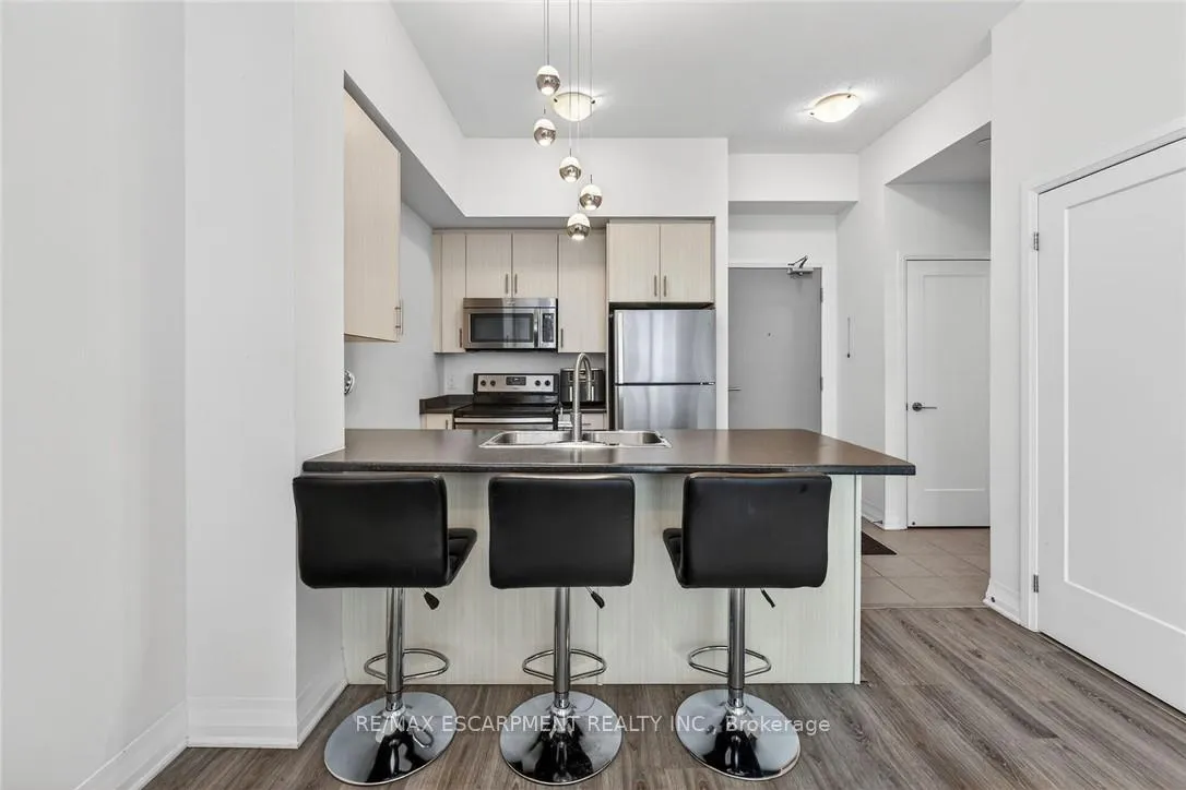 Photo 11 of Unit 516, 10 Concord Place, Grimsby, Grimsby Beach — HOMEH
