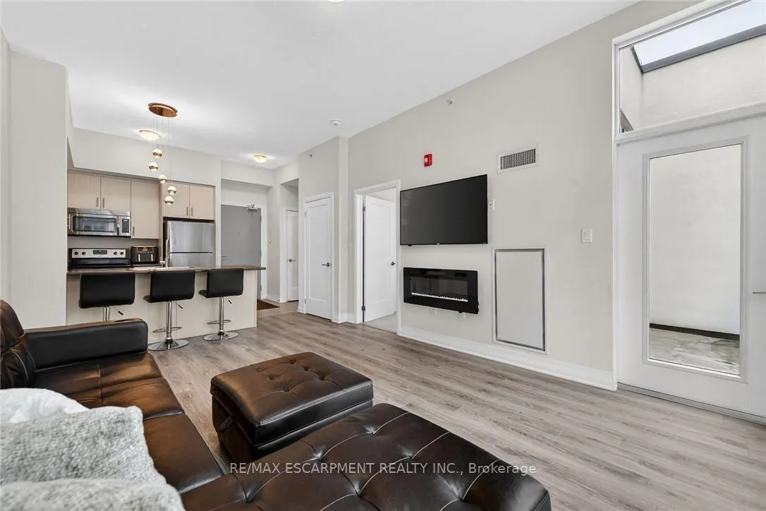 Photo 18 of Unit 516, 10 Concord Place, Grimsby, Grimsby Beach — HOMEH