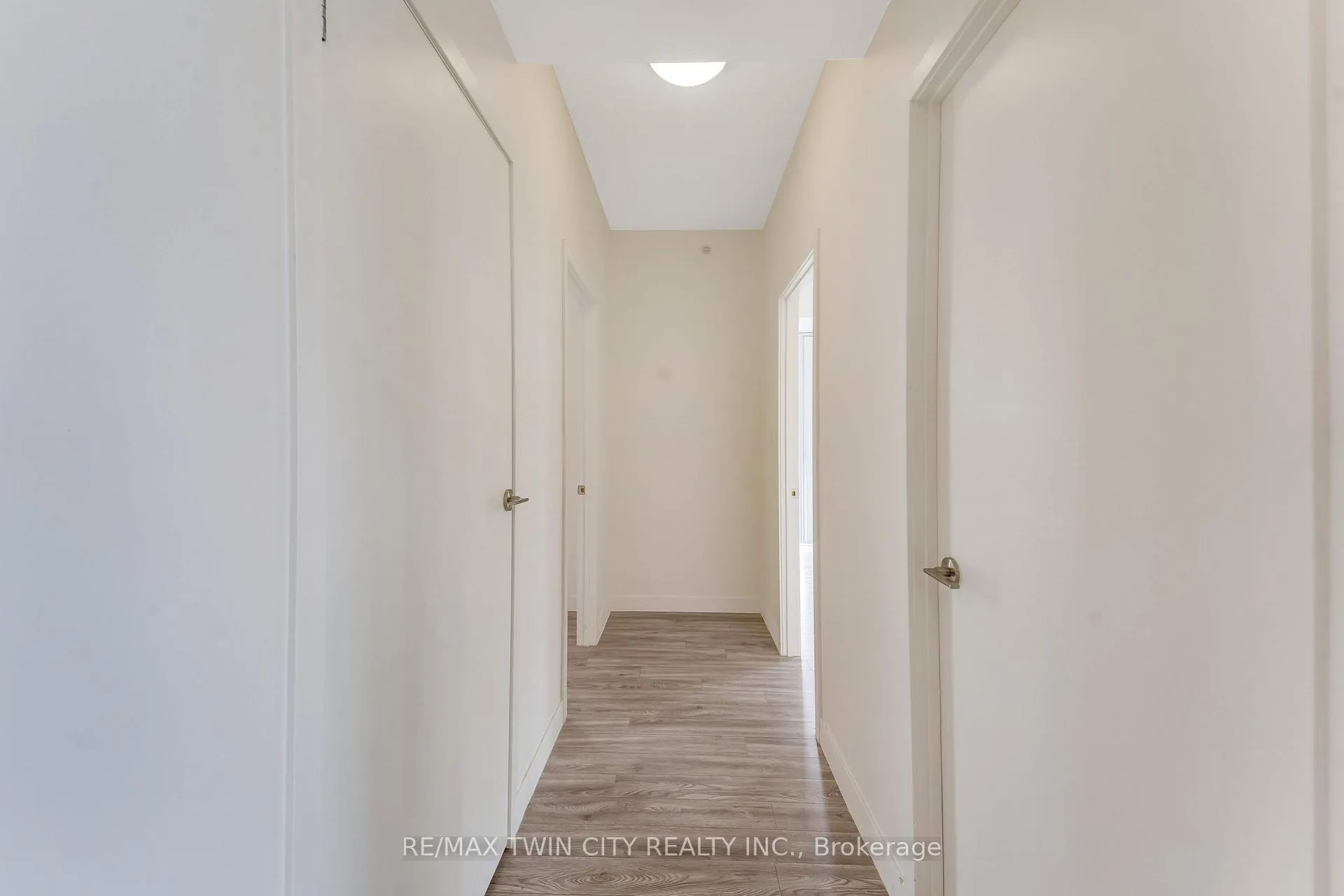 Photo 11 of Unit 904, 128 King Street N, Waterloo, Downtown Waterloo — HOMEH