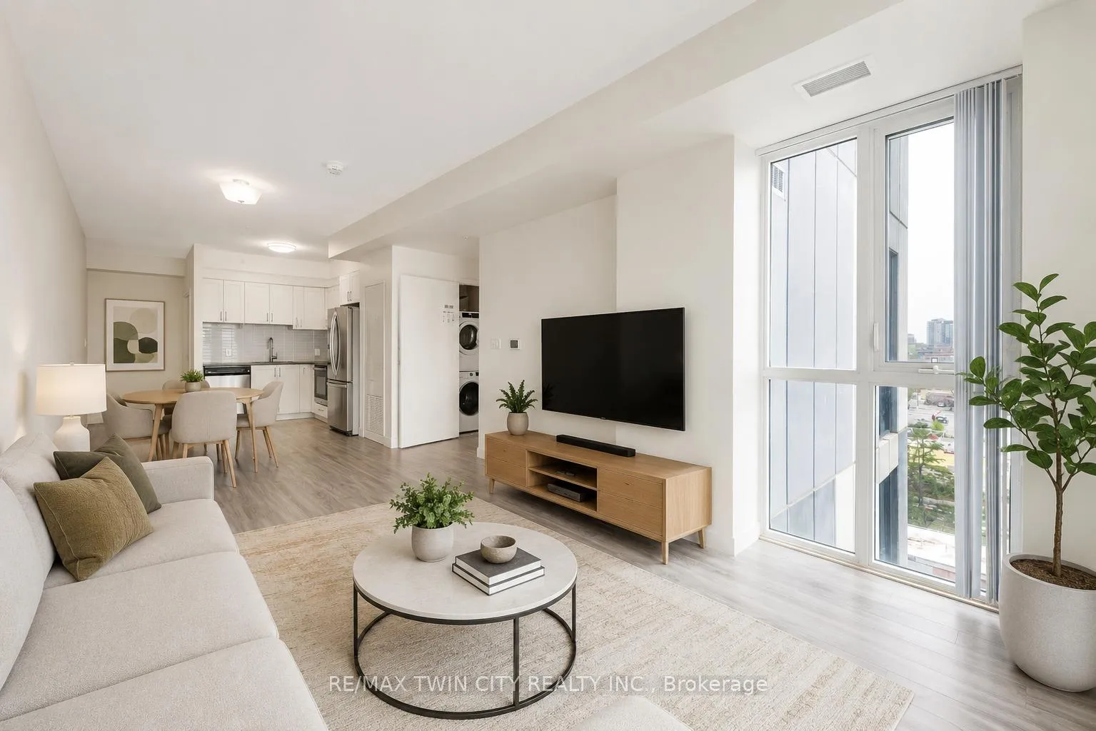 Photo 13 of Unit 904, 128 King Street N, Waterloo, Downtown Waterloo — HOMEH