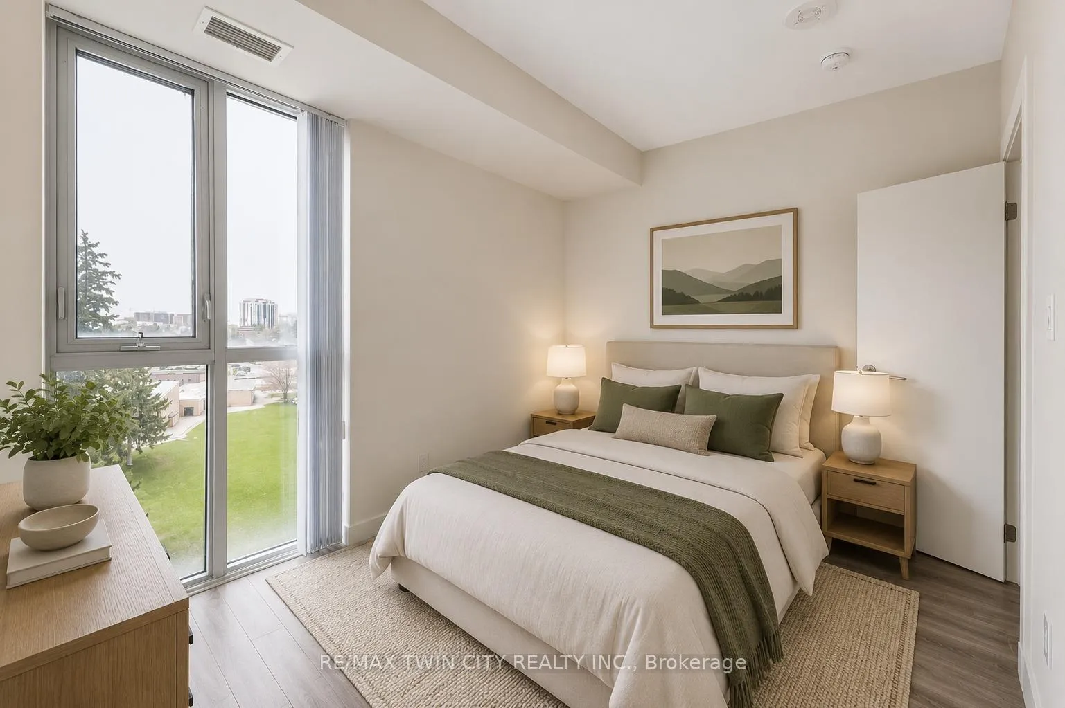 Photo 15 of Unit 904, 128 King Street N, Waterloo, Downtown Waterloo — HOMEH