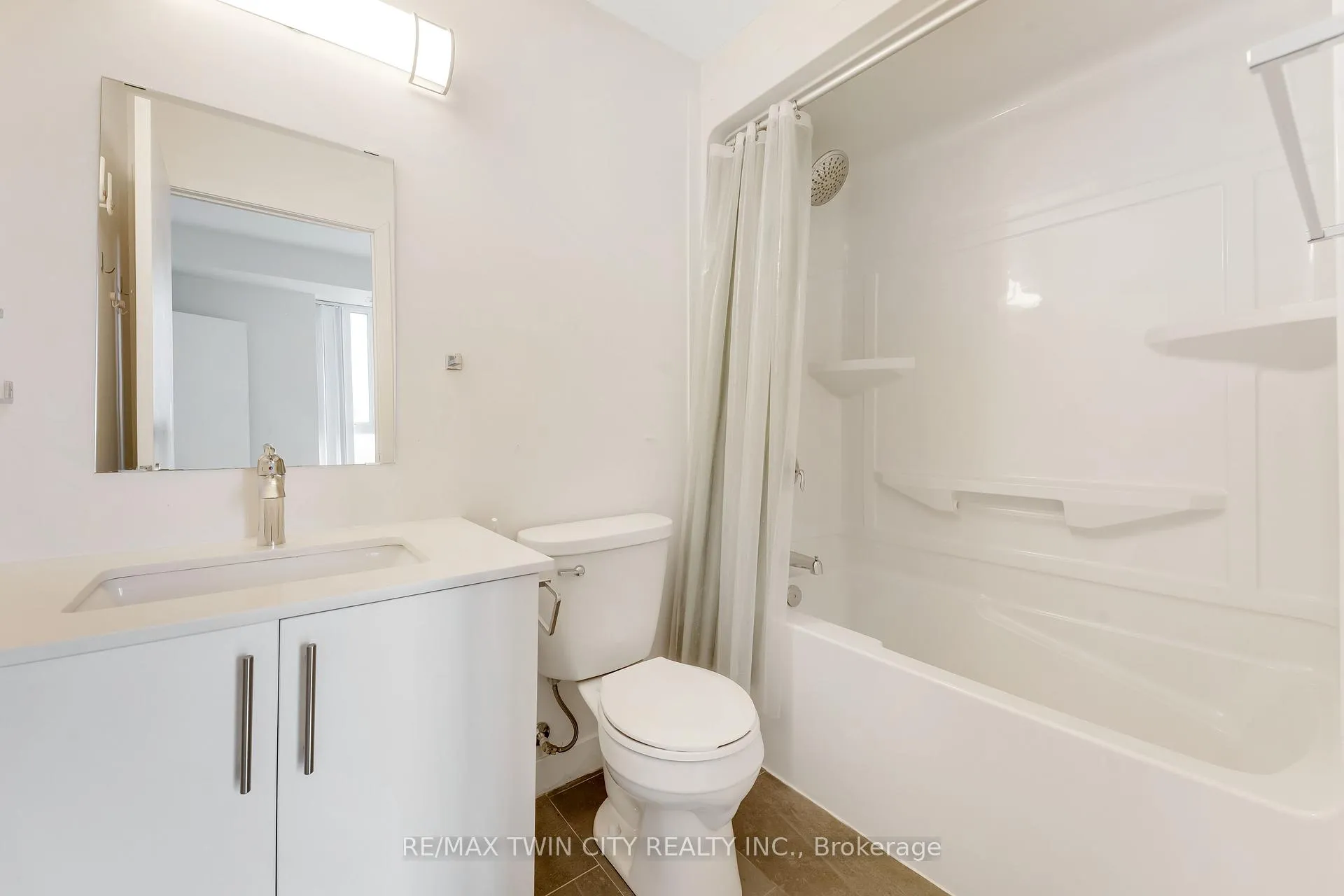 Photo 19 of Unit 904, 128 King Street N, Waterloo, Downtown Waterloo — HOMEH