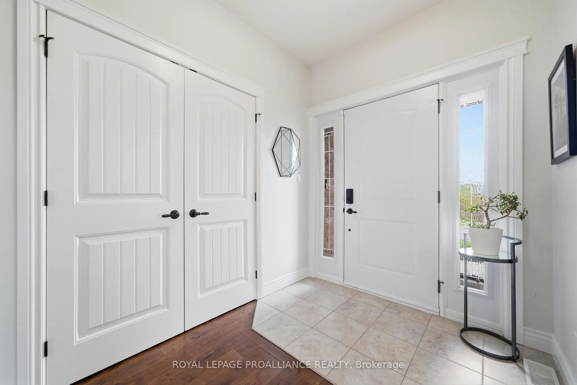Photo 3 of 14 Rosslyn Drive, Brighton — HOMEH