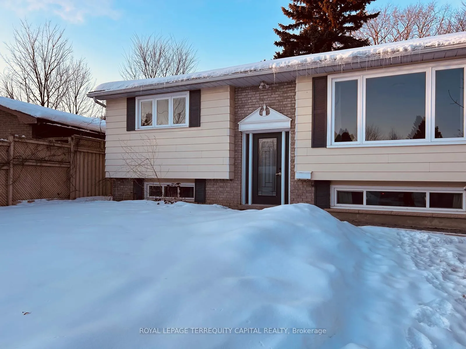 Photo 1 of Unit Upper, 38 Bernick Drive, Barrie, Grove East — HOMEH