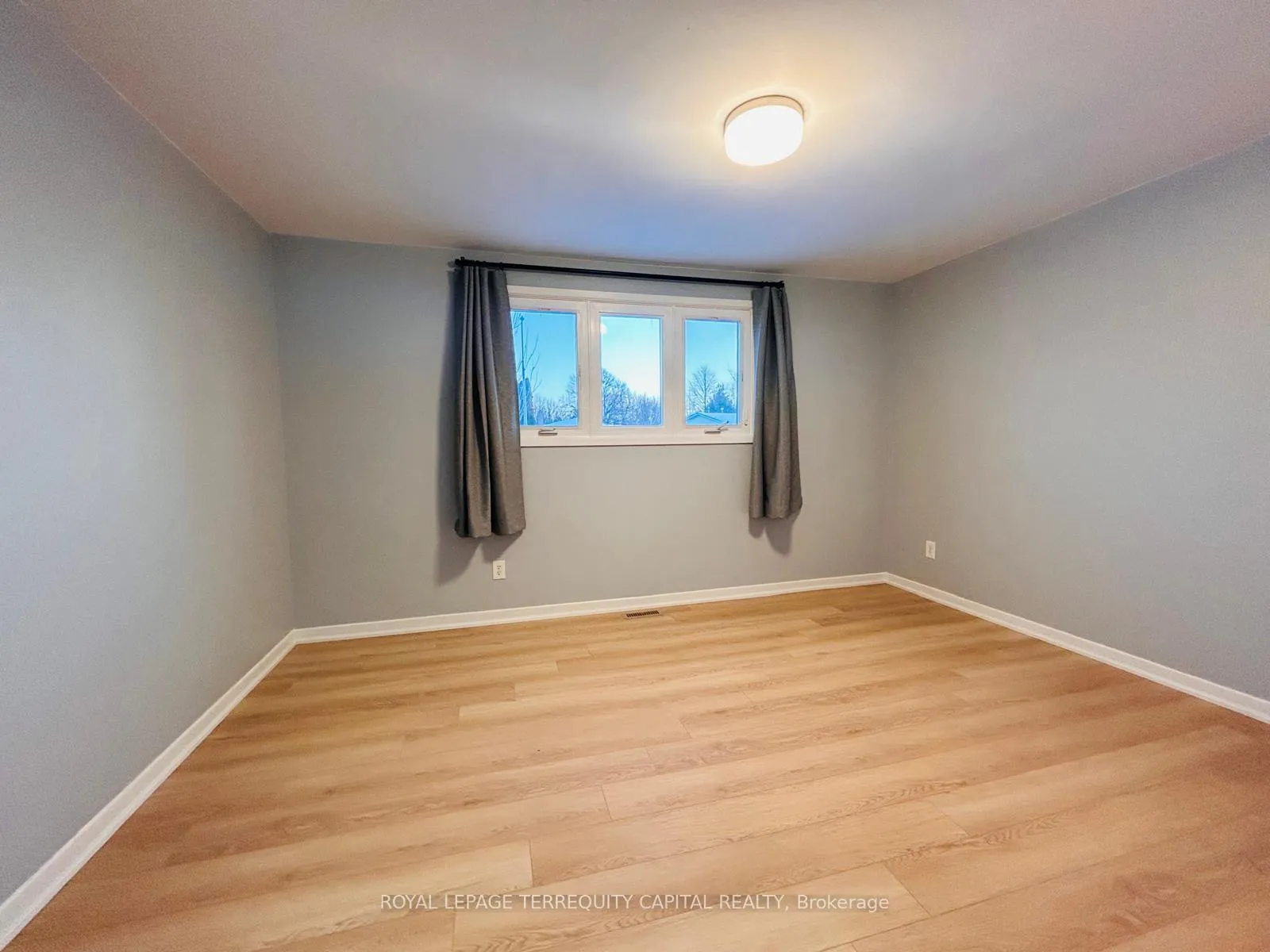 Photo 7 of Unit Upper, 38 Bernick Drive, Barrie, Grove East — HOMEH