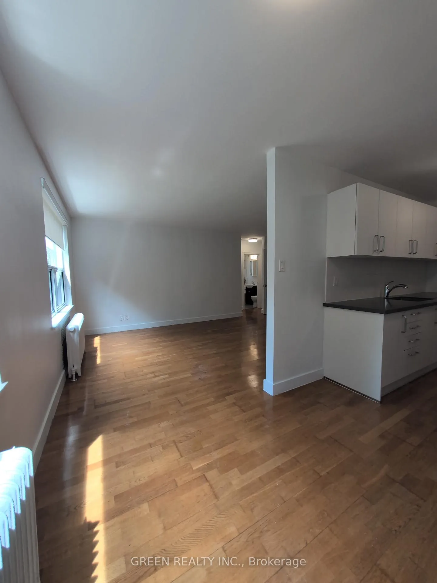 Photo 4 of Unit 204, 7 Stag Hill Drive, Toronto, O'Connor-Parkview — HOMEH