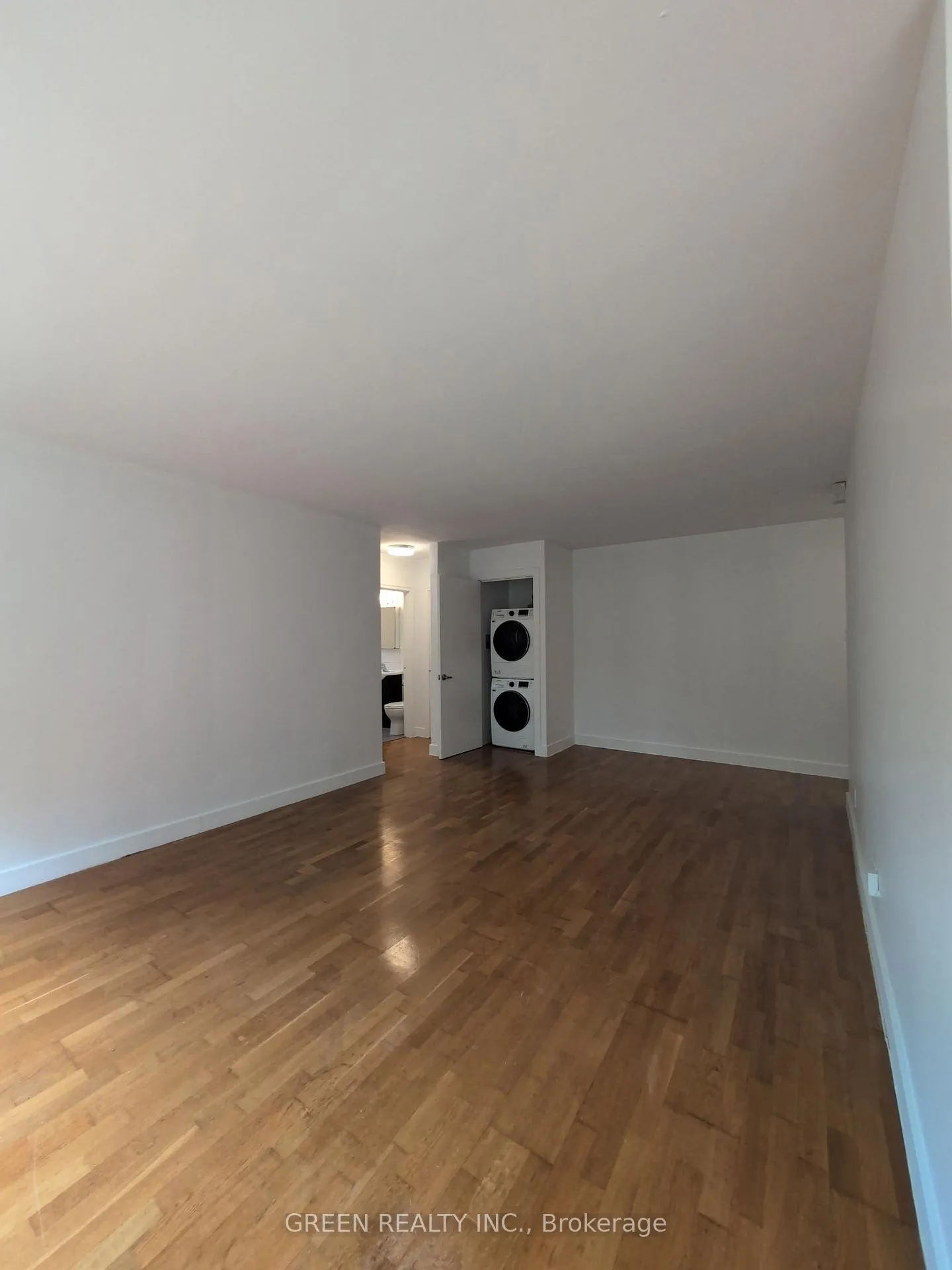 Photo 6 of Unit 204, 7 Stag Hill Drive, Toronto, O'Connor-Parkview — HOMEH