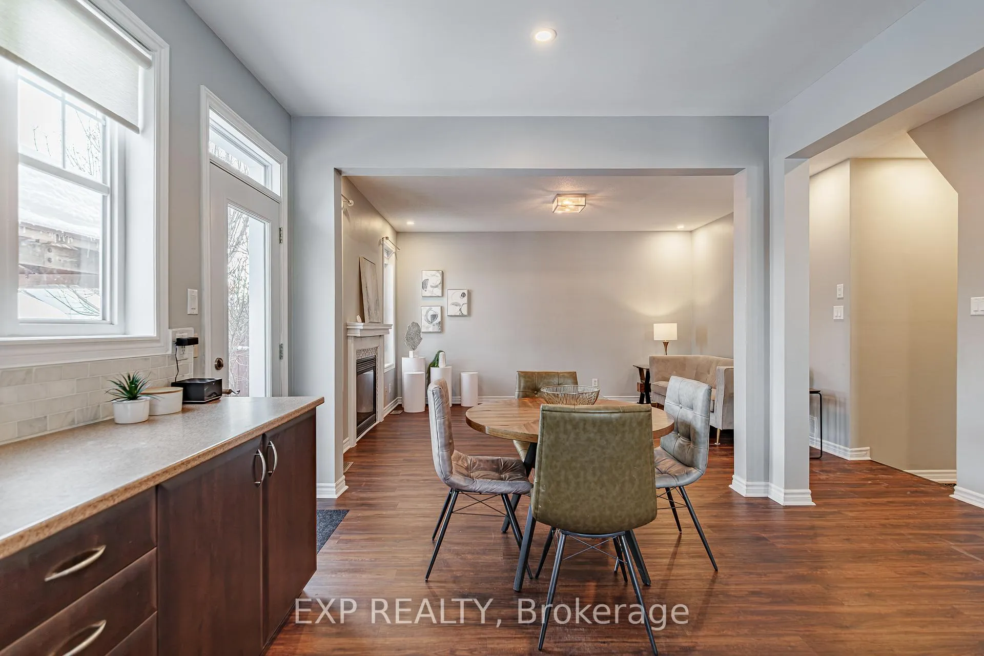 Photo 4 of 601 Rosehill Avenue, Ottawa, Stittsville (North) — HOMEH
