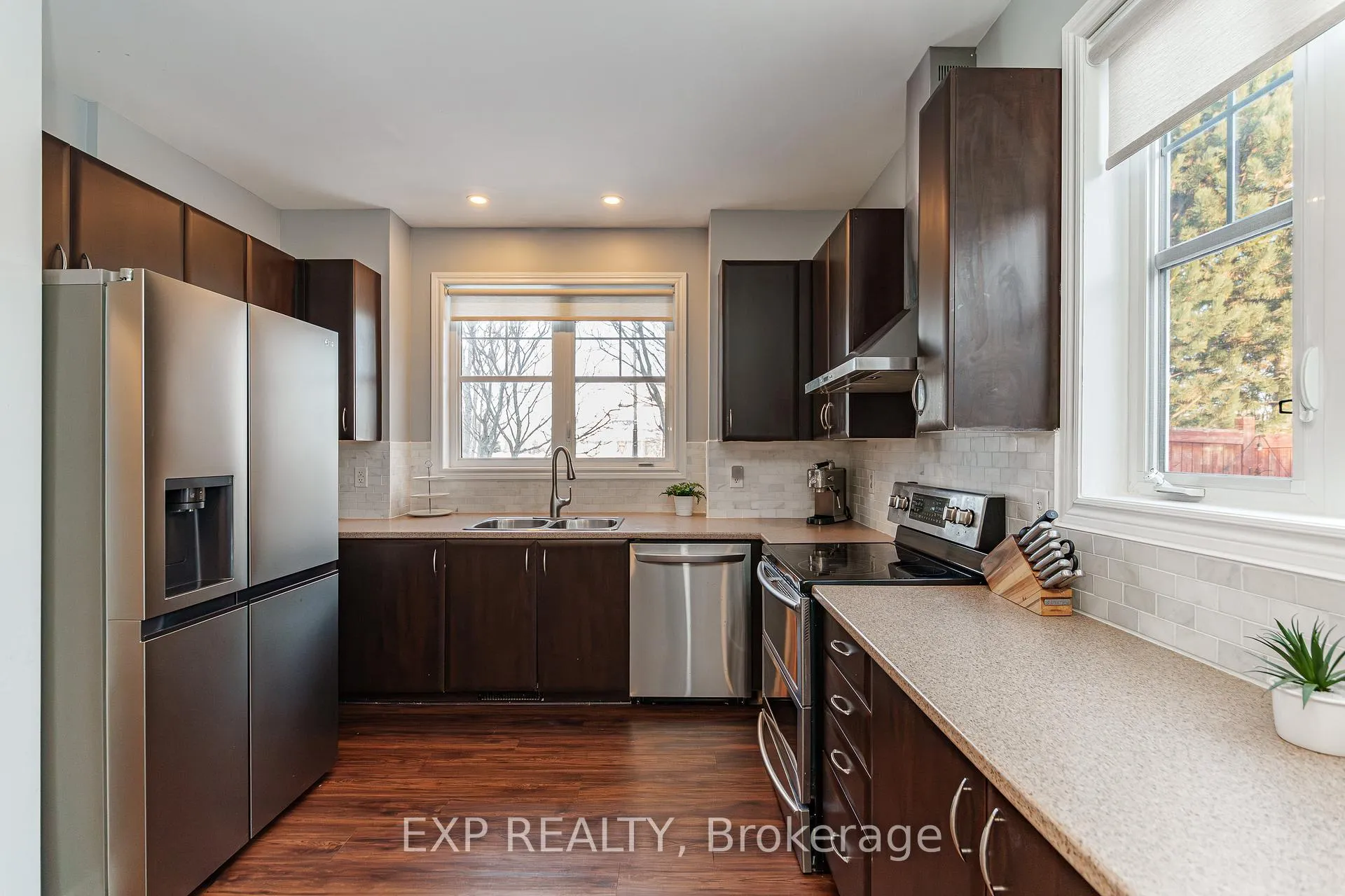 Photo 6 of 601 Rosehill Avenue, Ottawa, Stittsville (North) — HOMEH