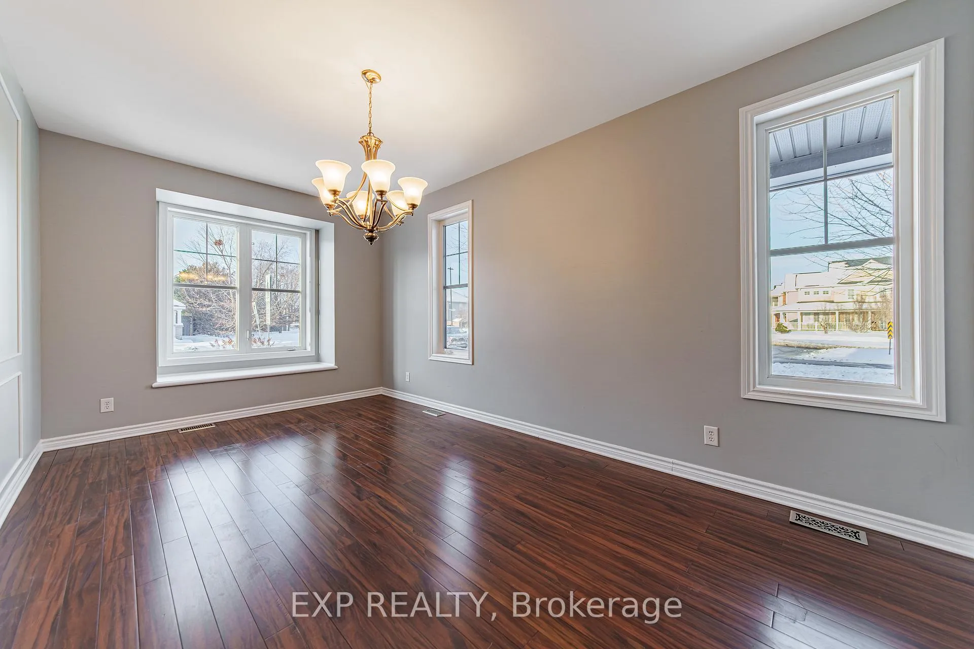 Photo 12 of 601 Rosehill Avenue, Ottawa, Stittsville (North) — HOMEH