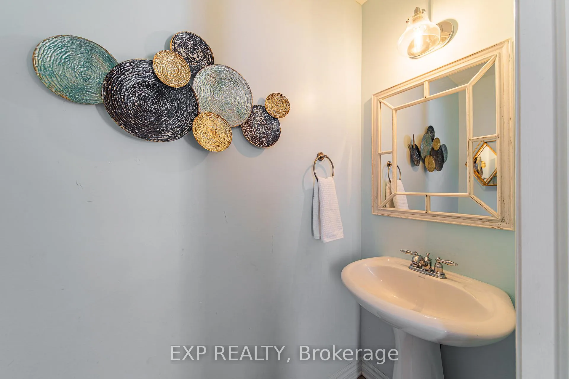 Photo 16 of 601 Rosehill Avenue, Ottawa, Stittsville (North) — HOMEH