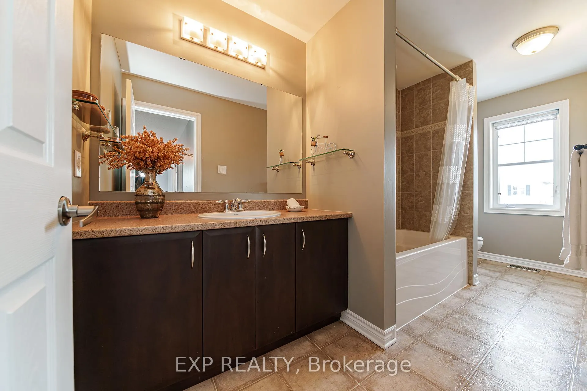 Photo 29 of 601 Rosehill Avenue, Ottawa, Stittsville (North) — HOMEH
