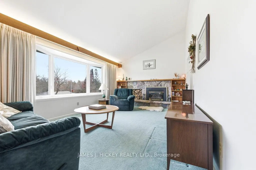 Photo 11 of 250 Thomas Street, Deep River — HOMEH