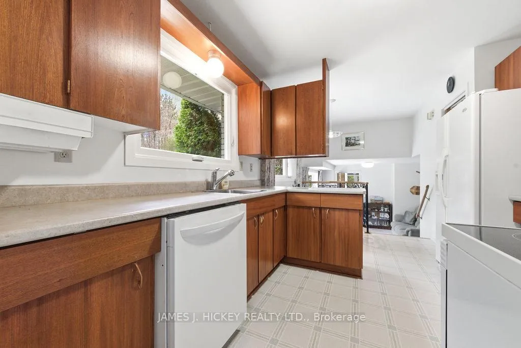Photo 21 of 250 Thomas Street, Deep River — HOMEH