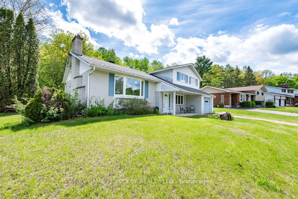 Photo 4 of 250 Thomas Street, Deep River — HOMEH