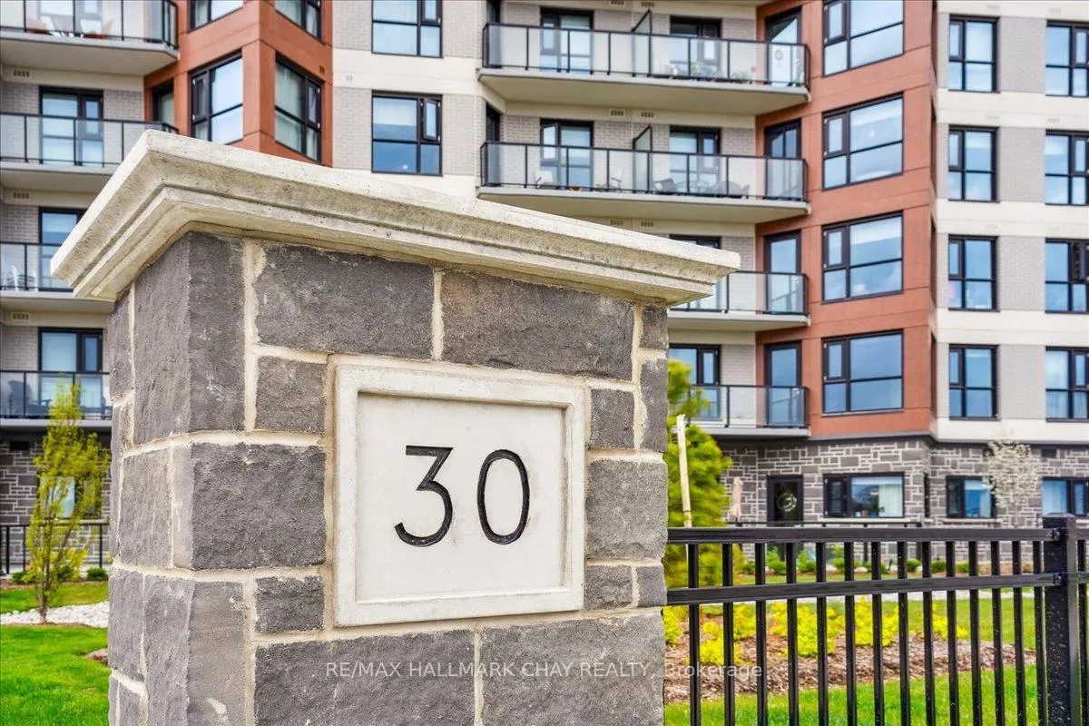 Photo 2 of Unit 411, 30 Hanmer Street W, Barrie, West Bayfield — HOMEH