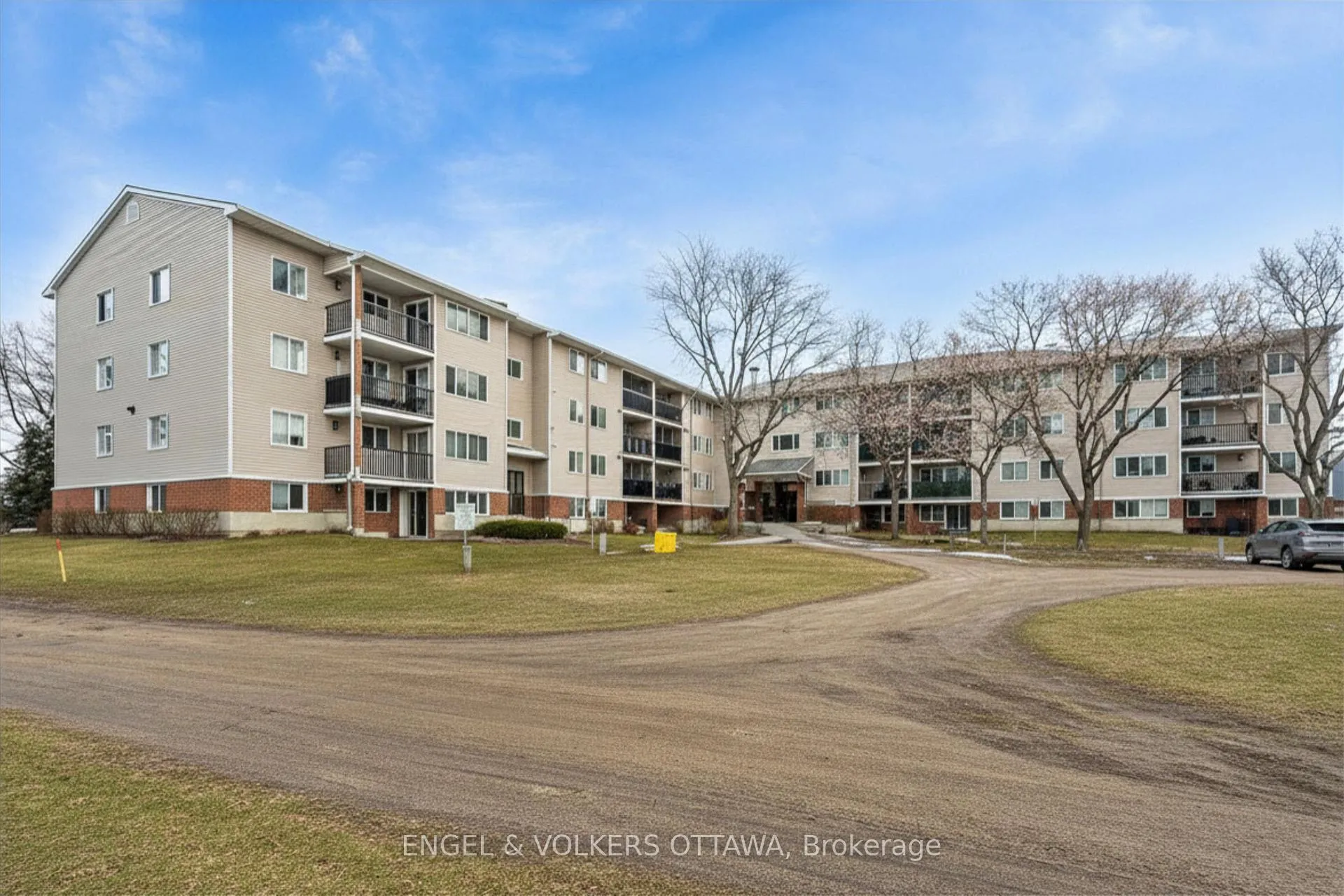 Photo 1 of Unit 109, 6532 Bilberry Drive, Ottawa, Orleans Wood — HOMEH