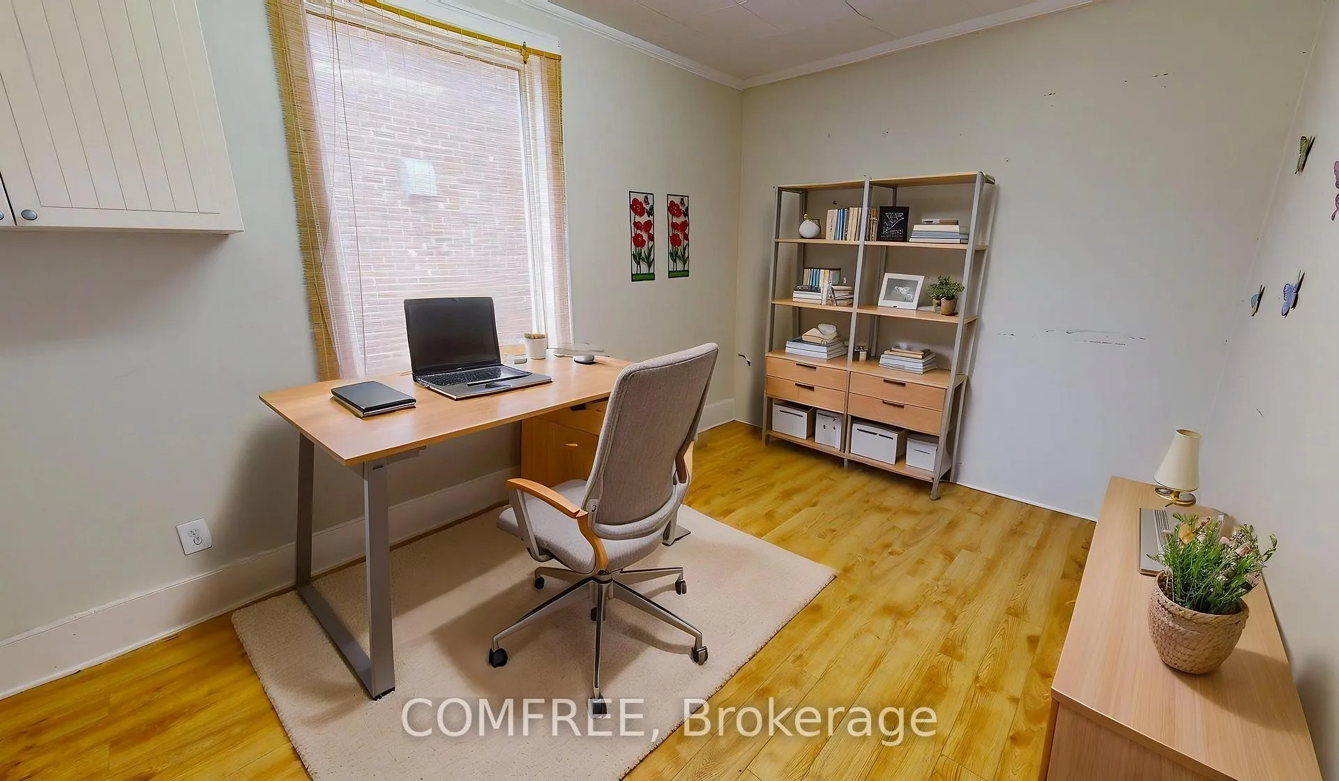 Photo 3 of 1405 King Street E, Cambridge, Preston Centre — HOMEH