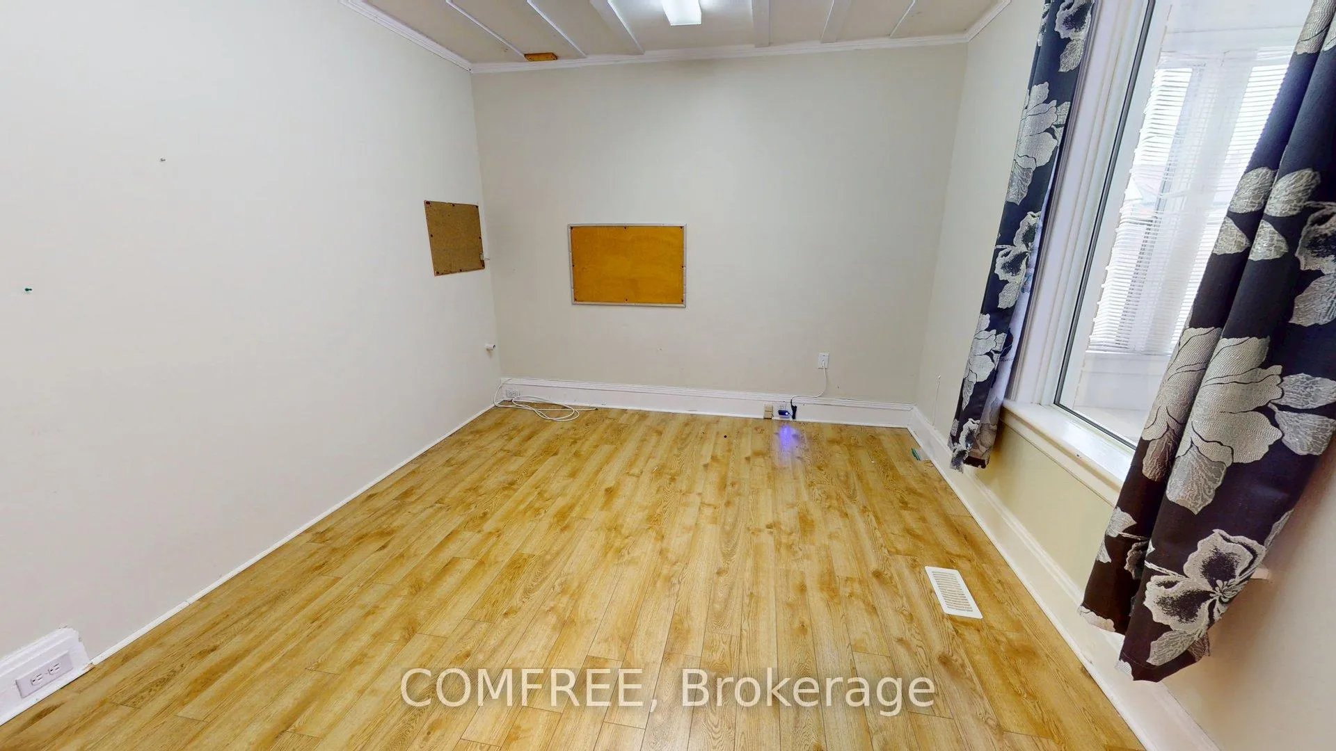 Photo 8 of 1405 King Street E, Cambridge, Preston Centre — HOMEH