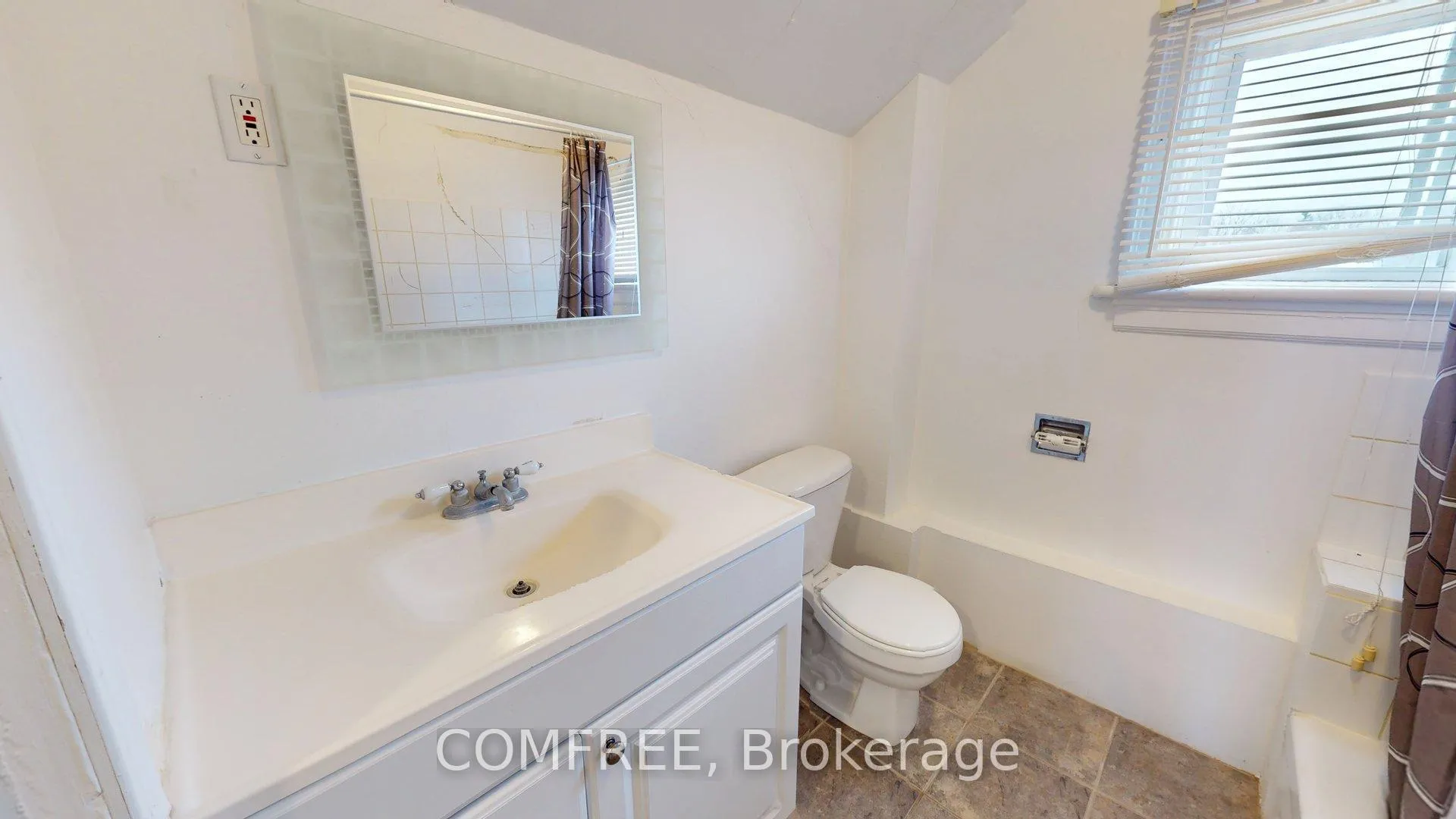 Photo 11 of 1405 King Street E, Cambridge, Preston Centre — HOMEH