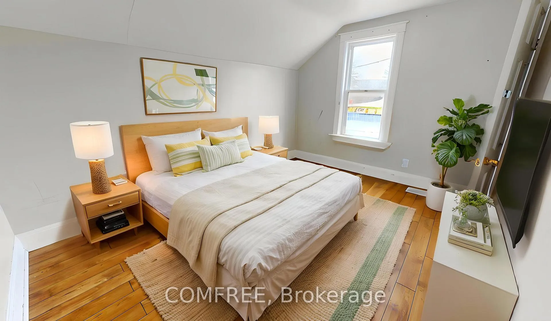 Photo 16 of 1405 King Street E, Cambridge, Preston Centre — HOMEH