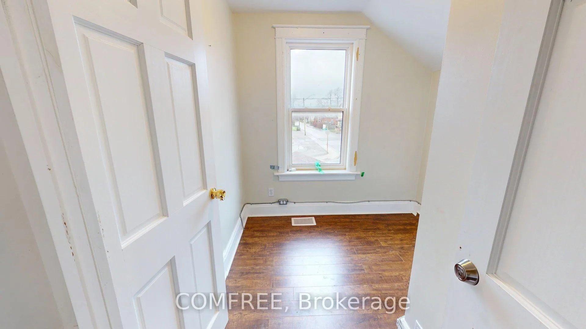 Photo 18 of 1405 King Street E, Cambridge, Preston Centre — HOMEH
