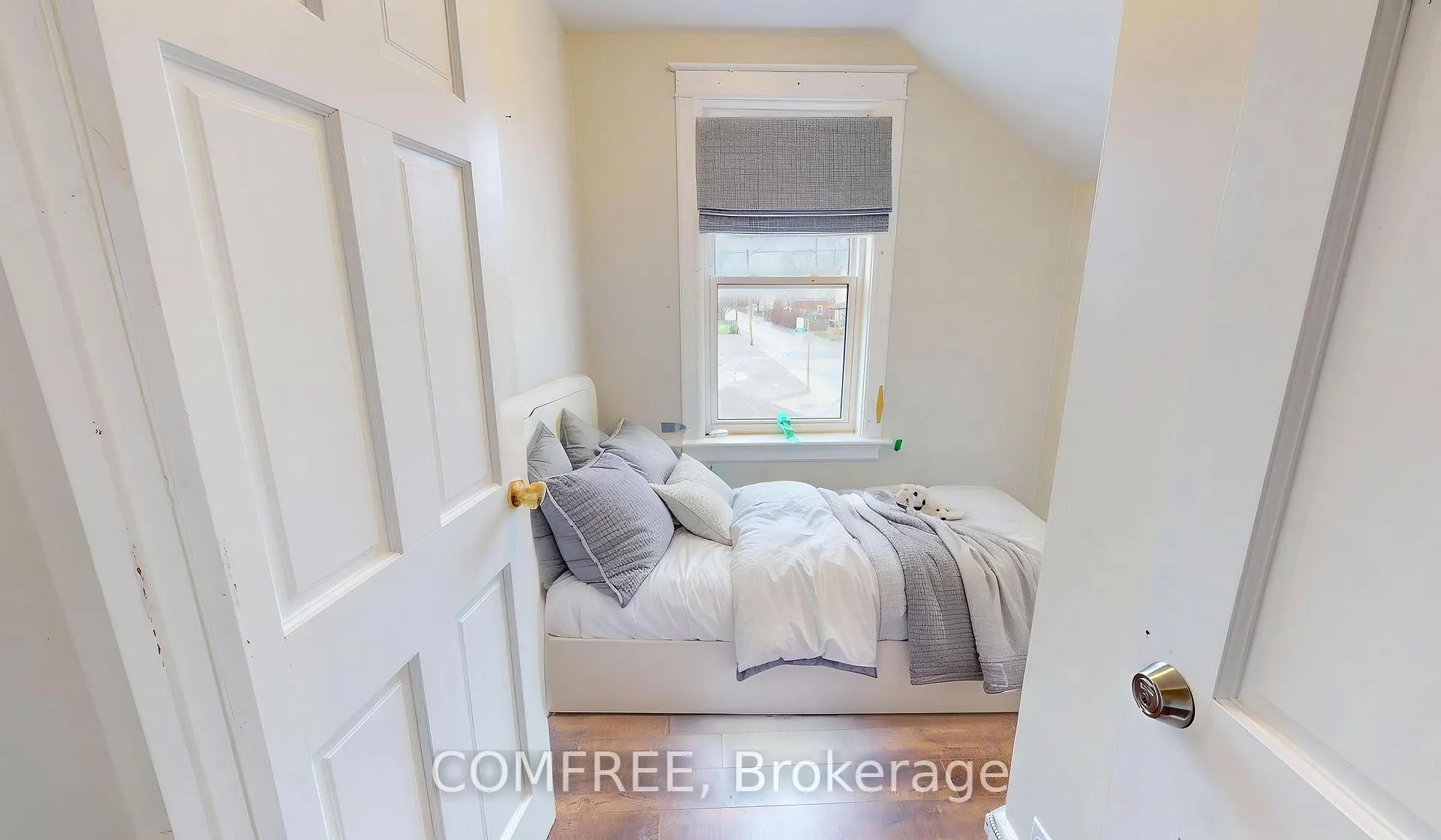 Photo 19 of 1405 King Street E, Cambridge, Preston Centre — HOMEH