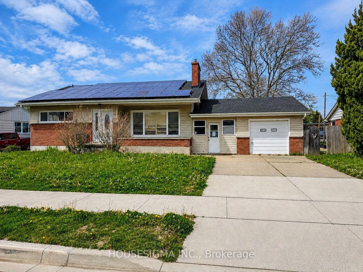 Front of 16 Broderick Avenue
