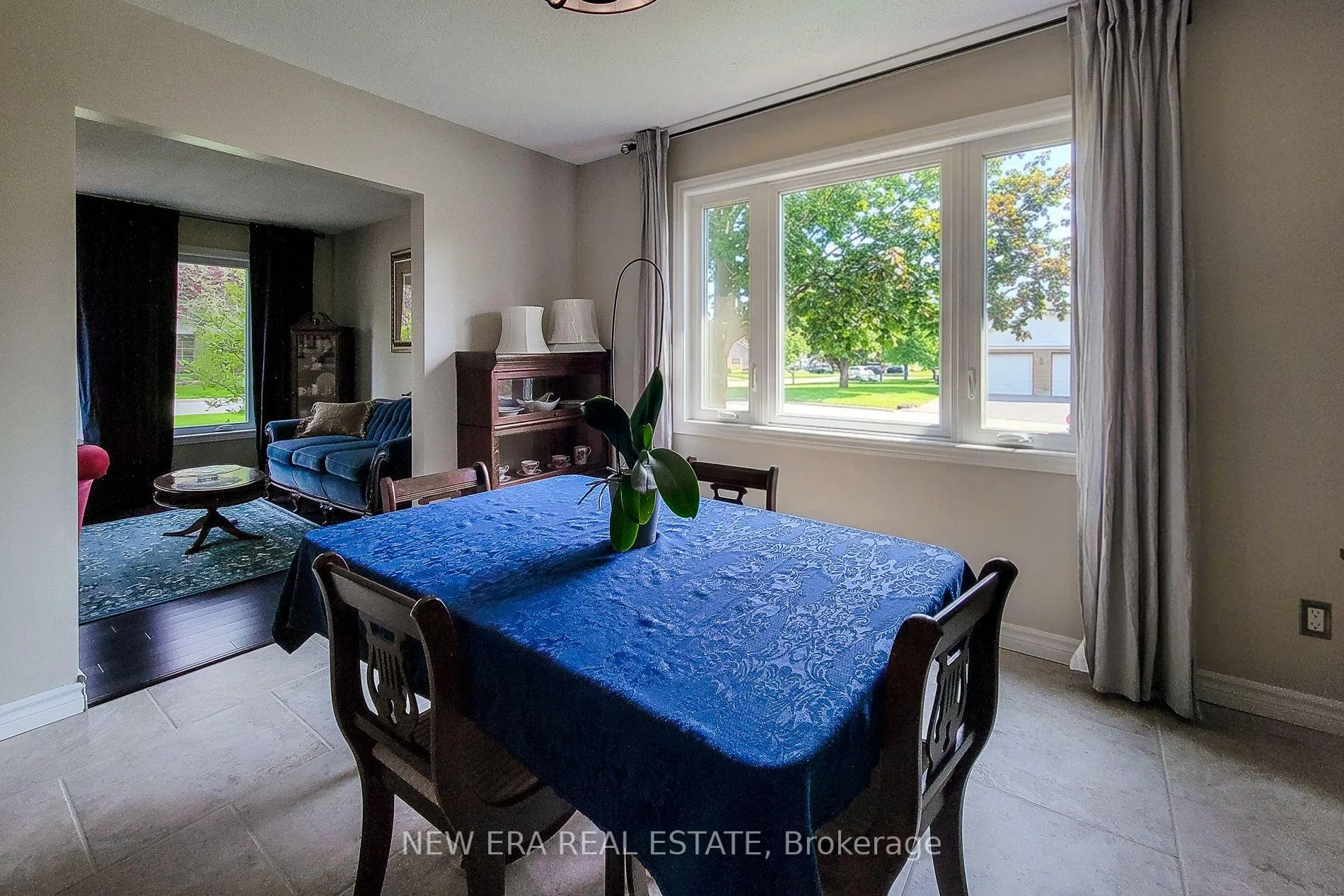 Photo 19 of 49 Ashwood Drive, Cambridge, Grow Community Centre — HOMEH