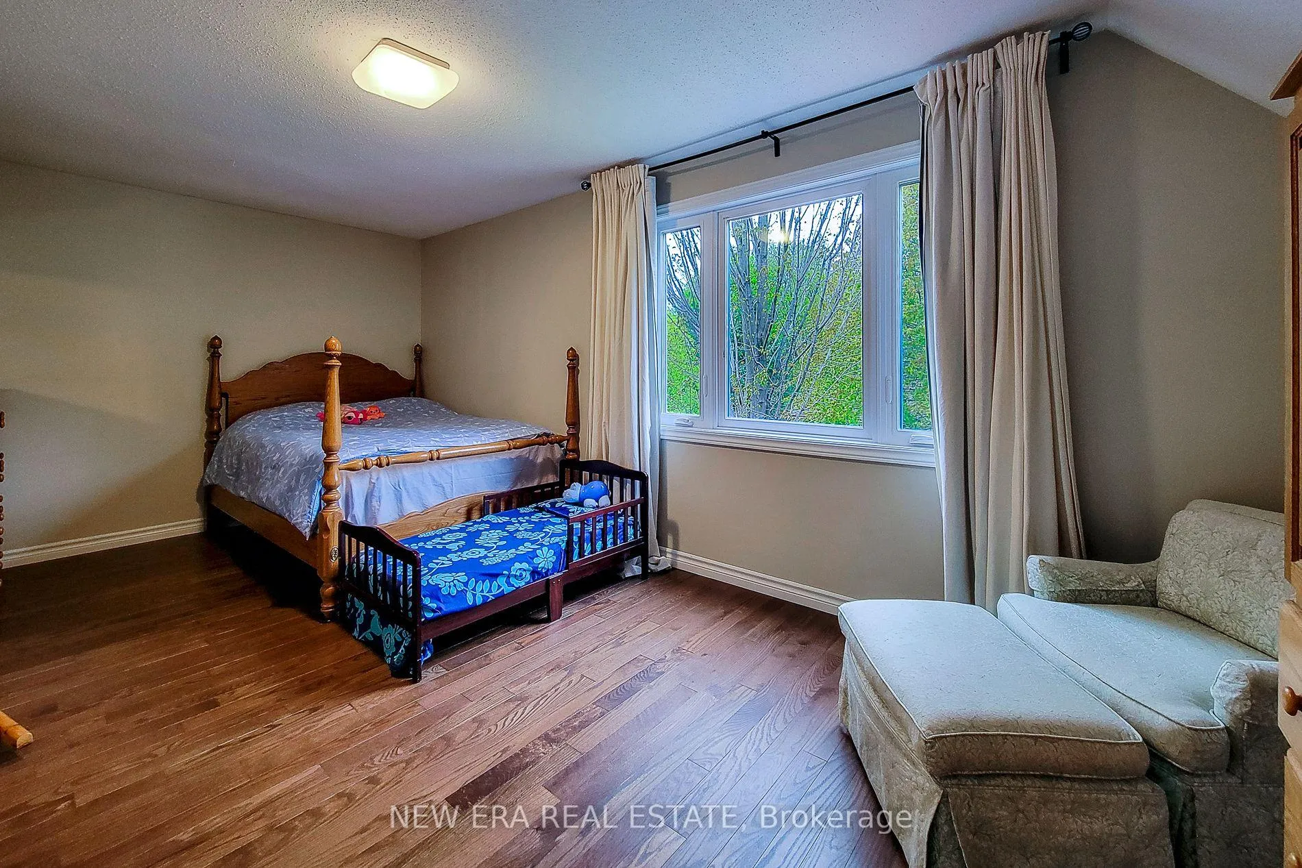 Photo 35 of 49 Ashwood Drive, Cambridge, Grow Community Centre — HOMEH