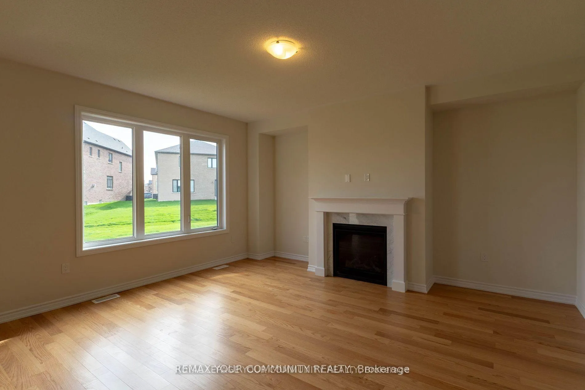Photo 13 of 43 Tweedhill Avenue, Caledon, Rural Caledon — HOMEH