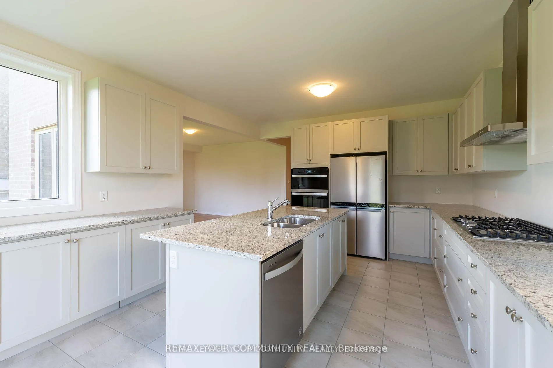 Photo 16 of 43 Tweedhill Avenue, Caledon, Rural Caledon — HOMEH