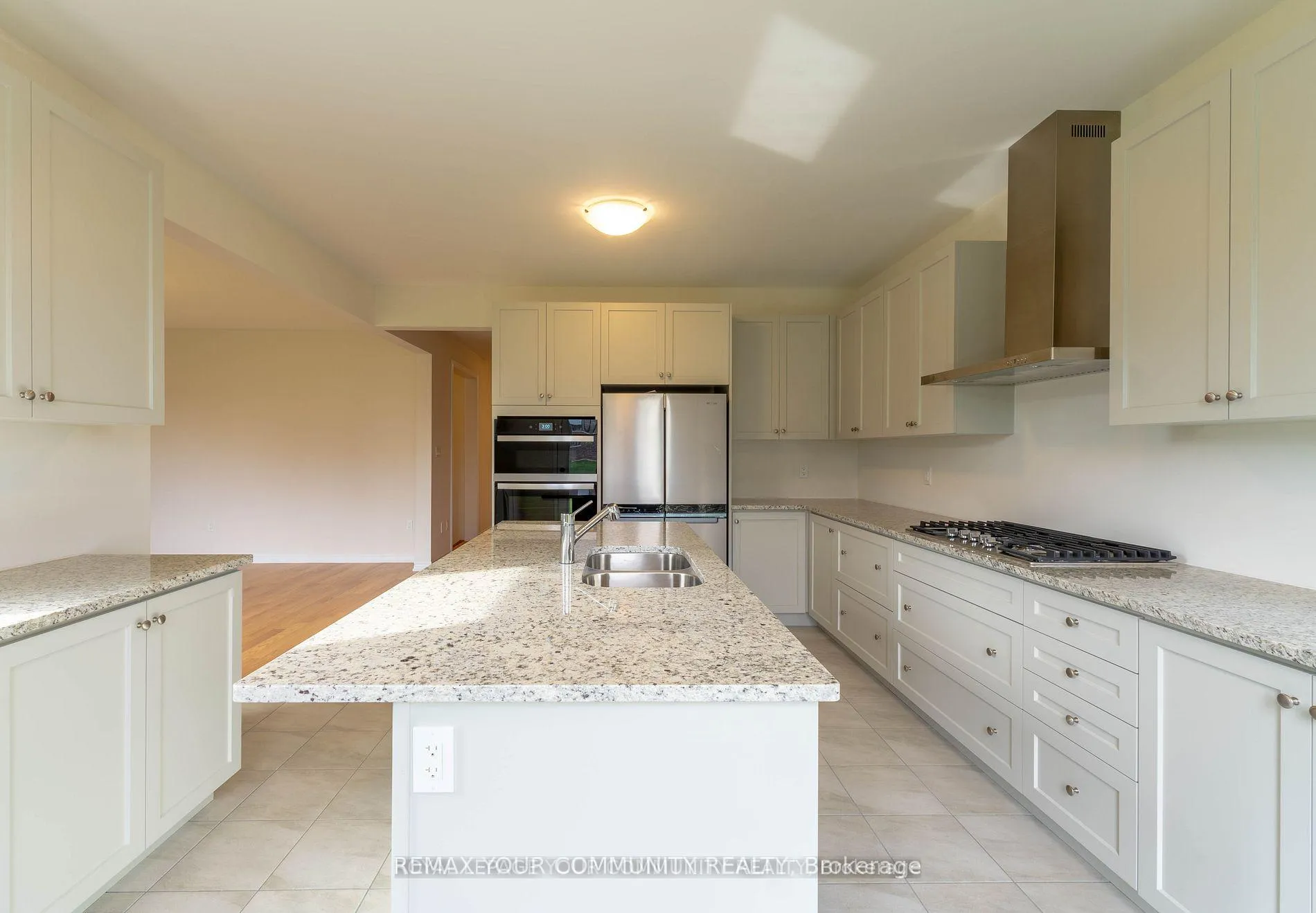 Photo 19 of 43 Tweedhill Avenue, Caledon, Rural Caledon — HOMEH