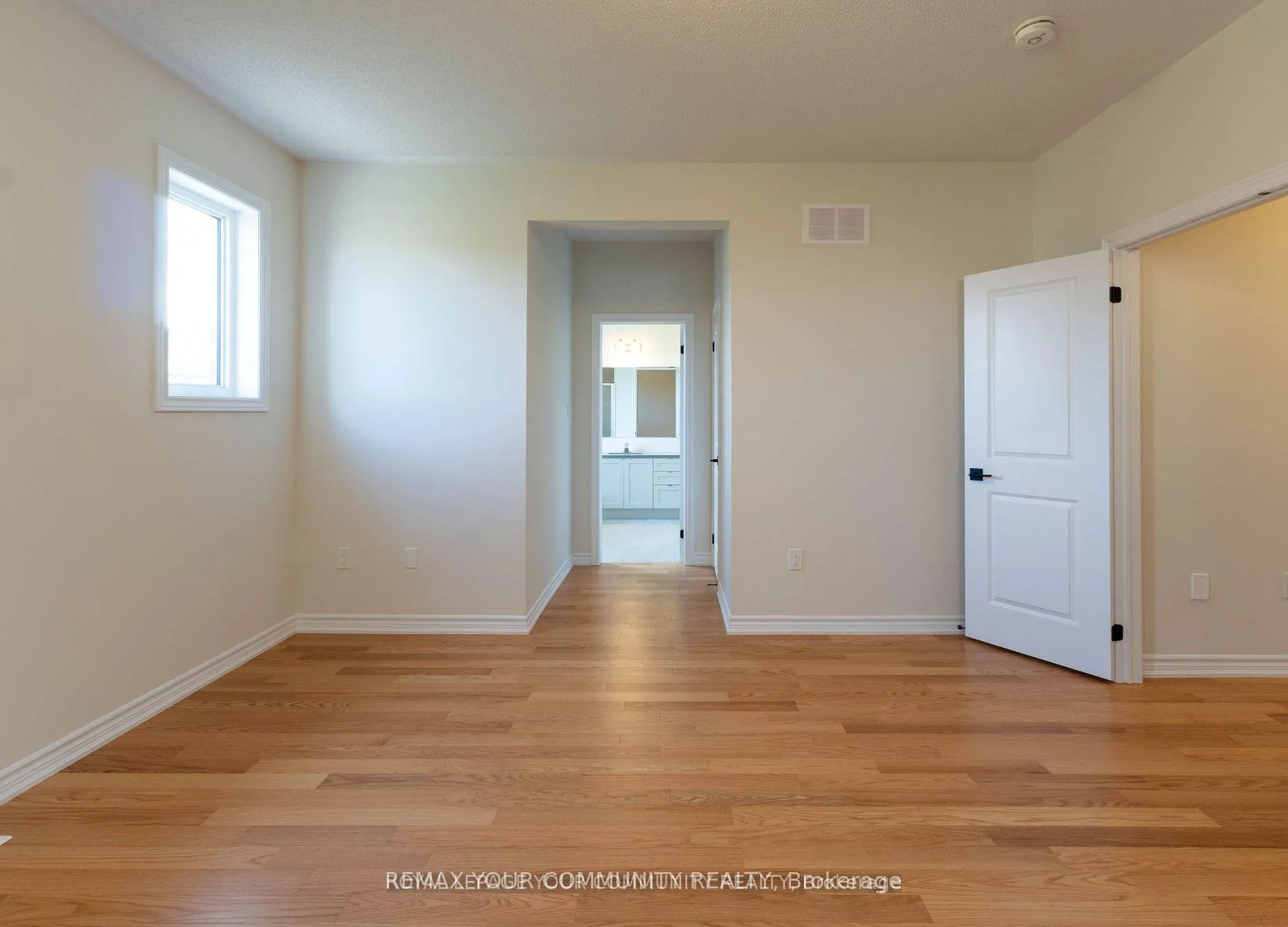 Photo 25 of 43 Tweedhill Avenue, Caledon, Rural Caledon — HOMEH