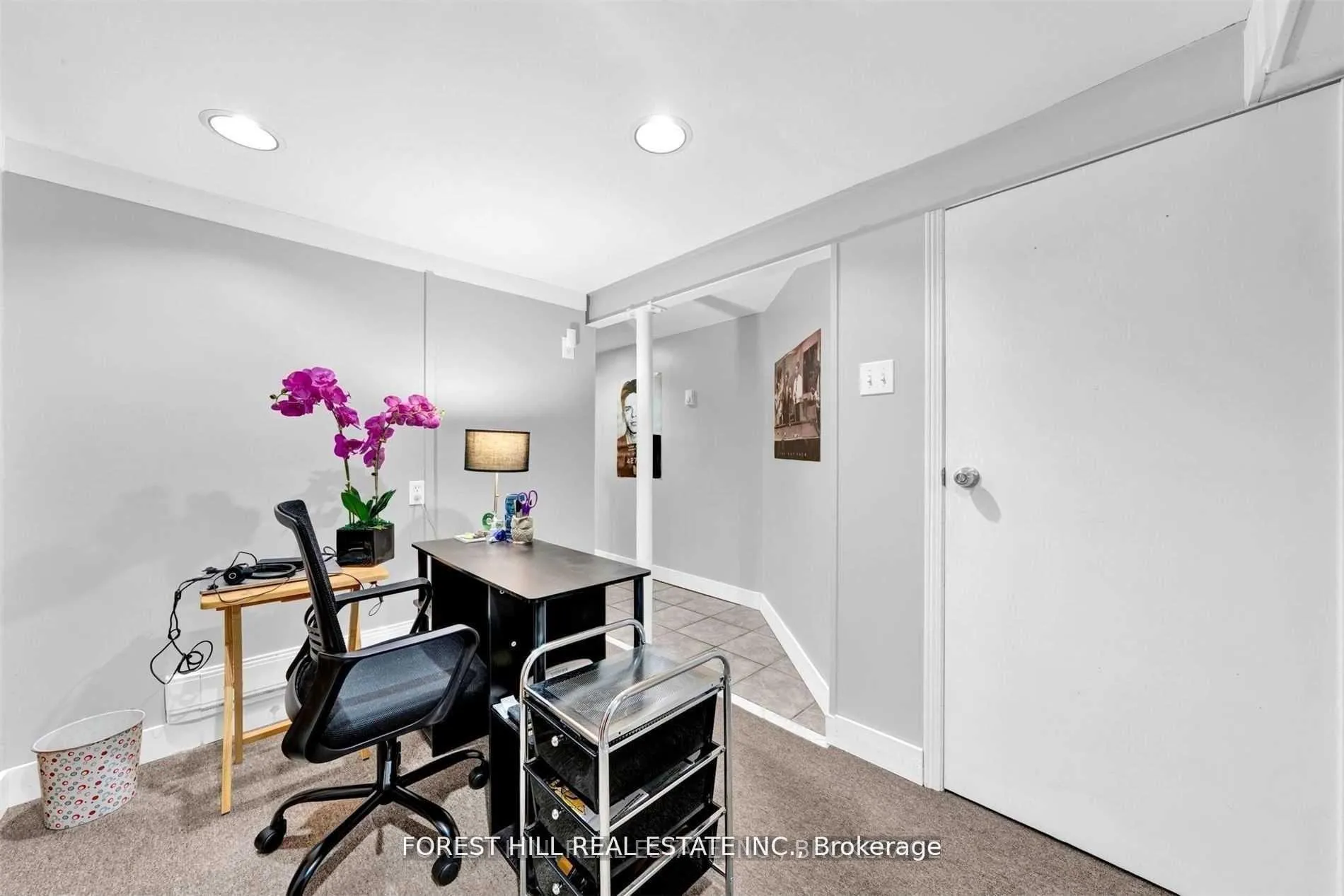 Photo 9 of Unit Lower, 996 Bayview Avenue, Toronto, Leaside — HOMEH
