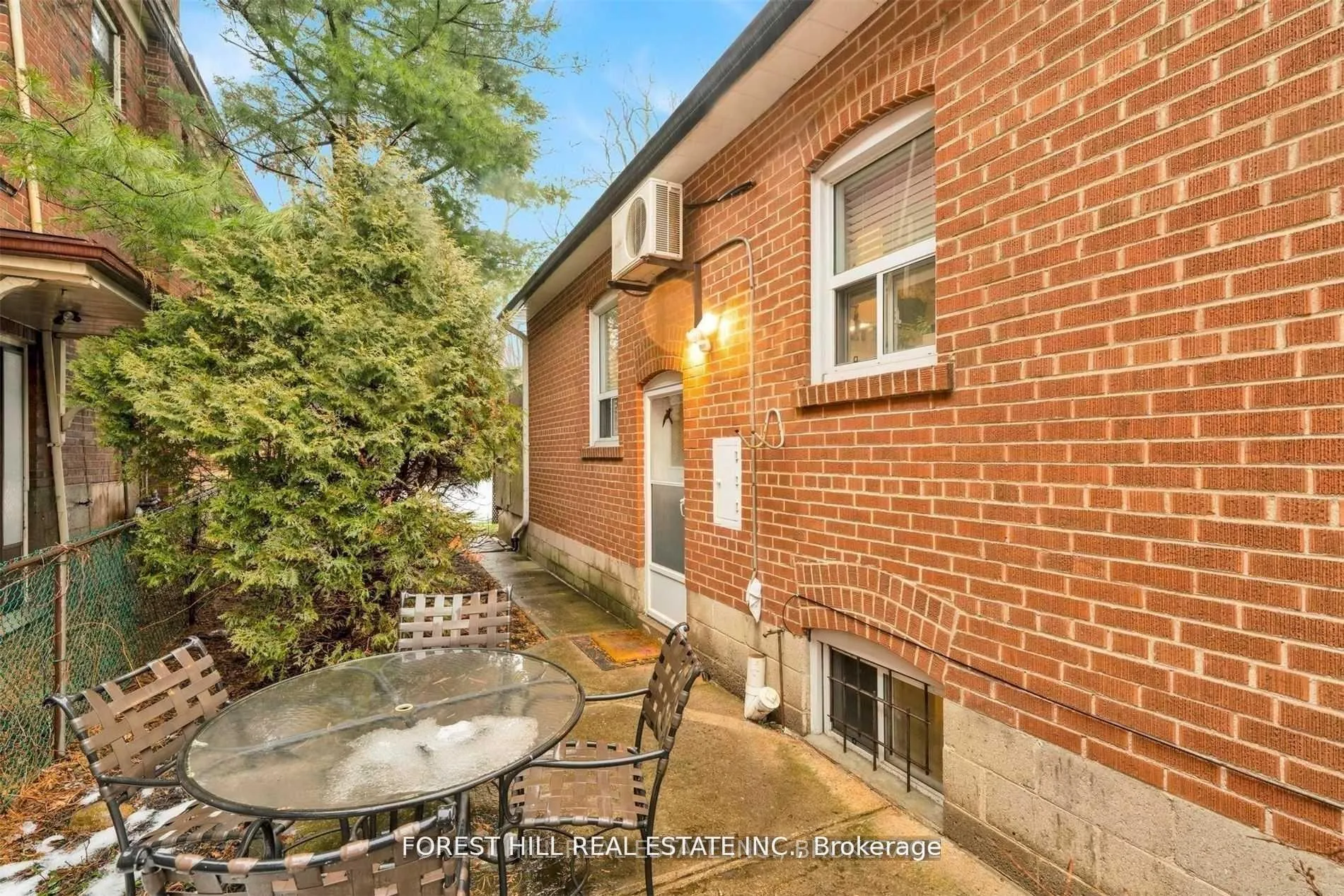 Photo 19 of Unit Lower, 996 Bayview Avenue, Toronto, Leaside — HOMEH