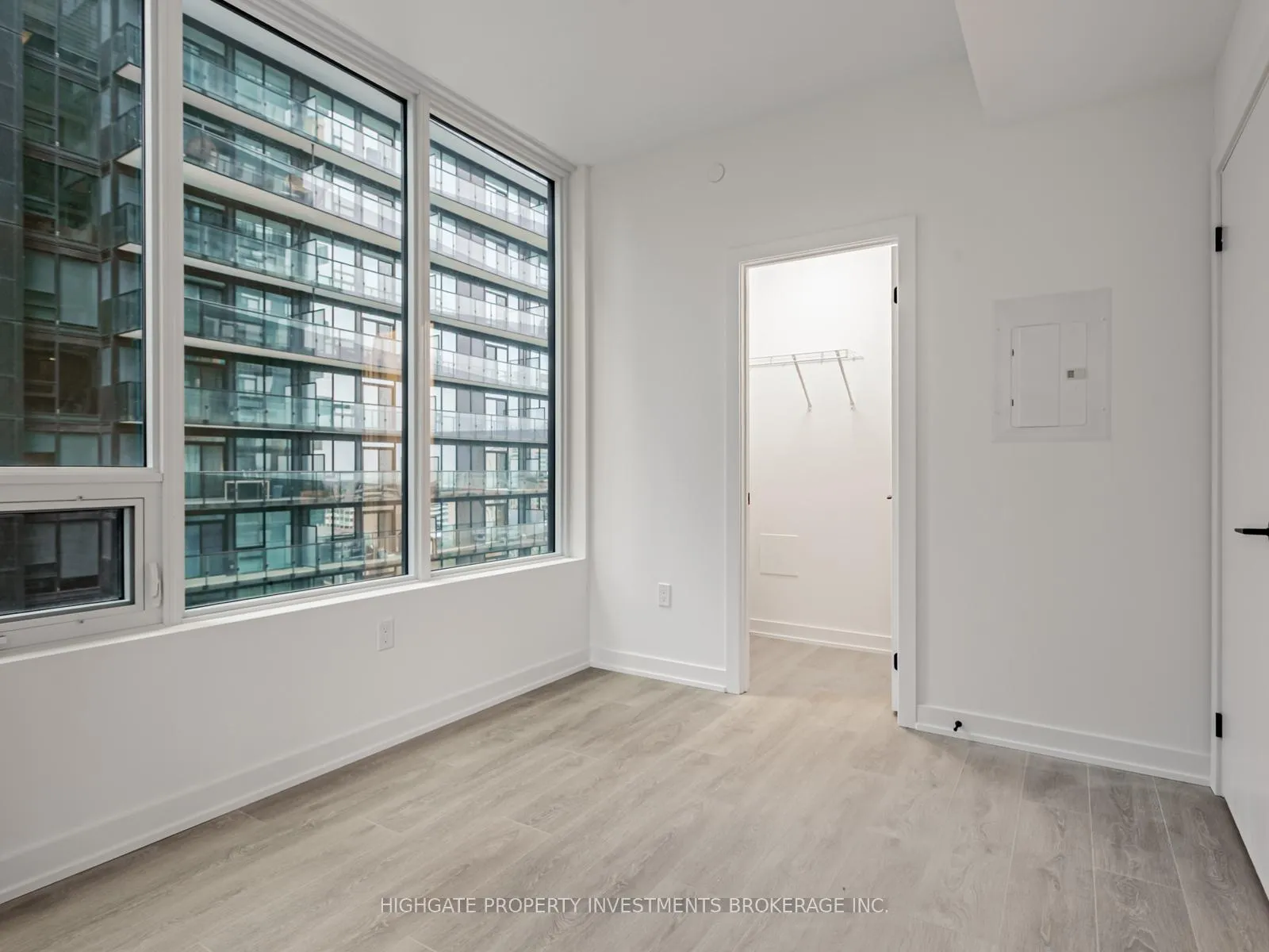 Photo 18 of Unit 1405, 127 Broadway Avenue, Toronto, Mount Pleasant West — HOMEH