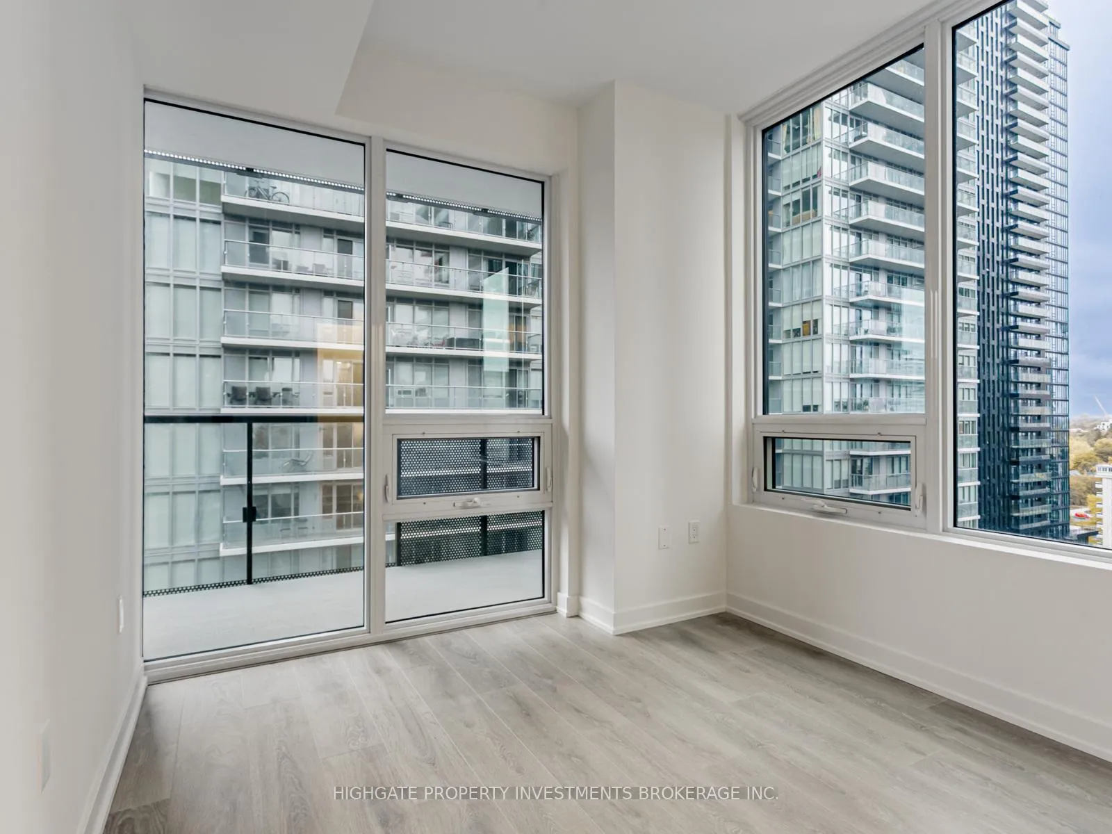Photo 21 of Unit 1405, 127 Broadway Avenue, Toronto, Mount Pleasant West — HOMEH