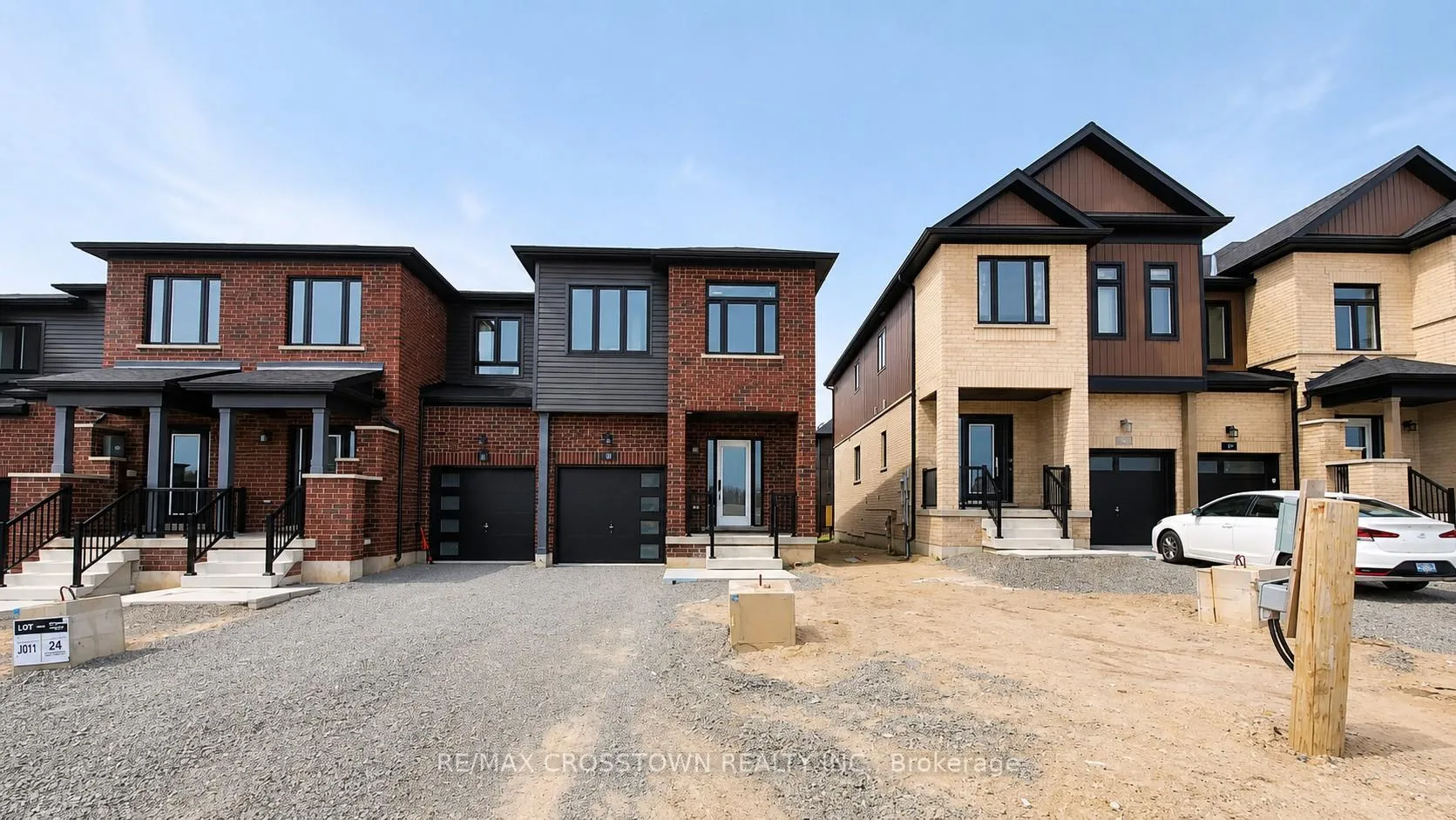Photo 2 of 26 McAush Street, Barrie, Rural Barrie Southeast — HOMEH