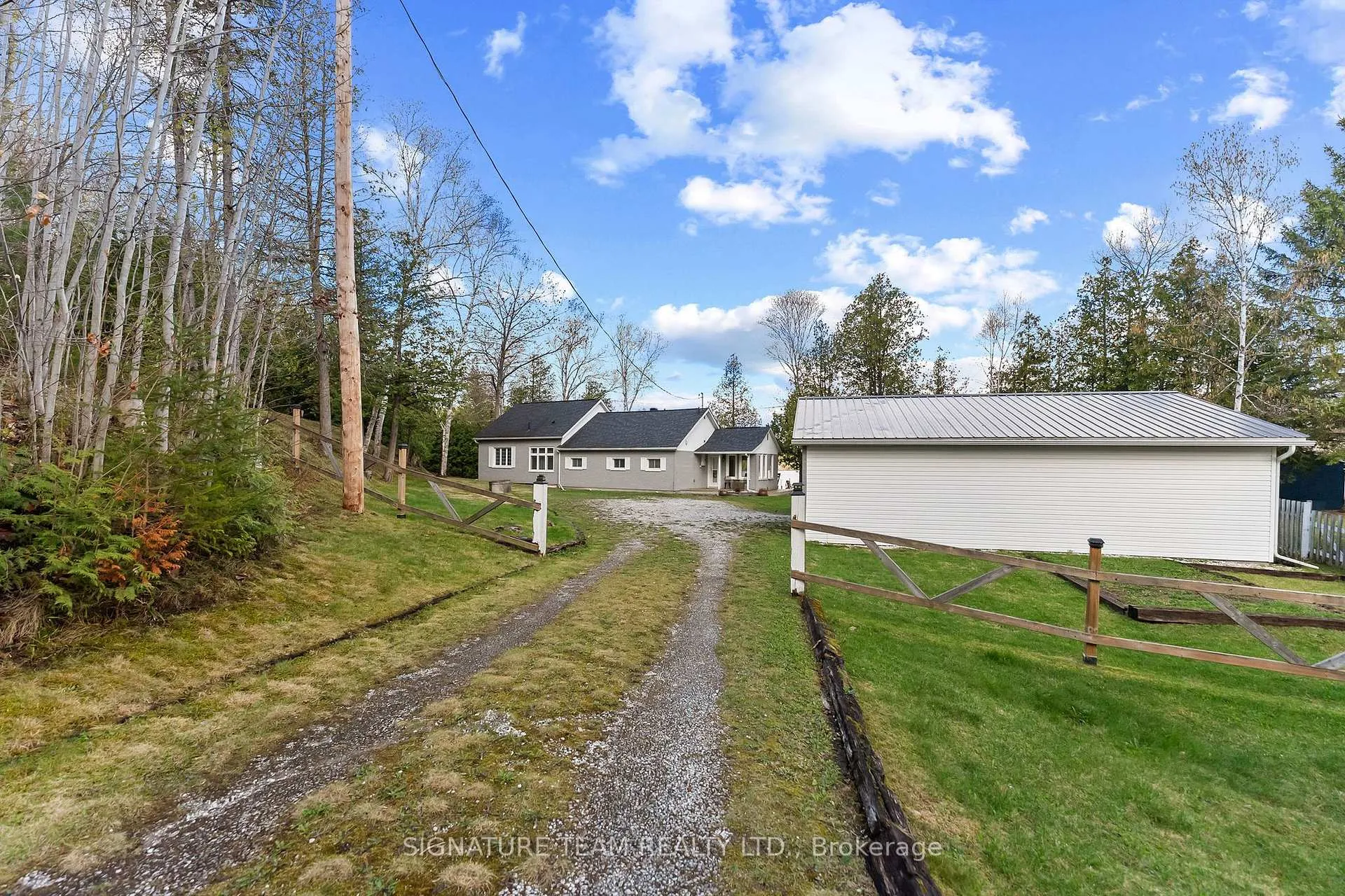 Photo 3 of 32B Lefty Lane, Whitewater Region, Whitewater Region — HOMEH