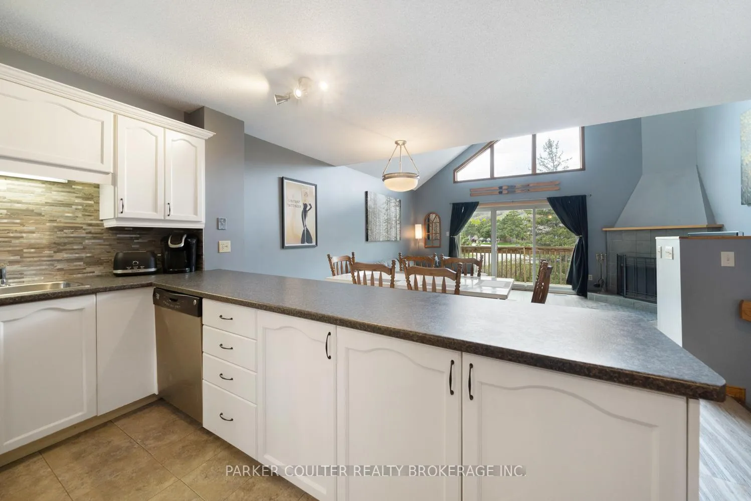 Photo 13 of Unit 15, 104 Kellie's Way, Blue Mountains — HOMEH