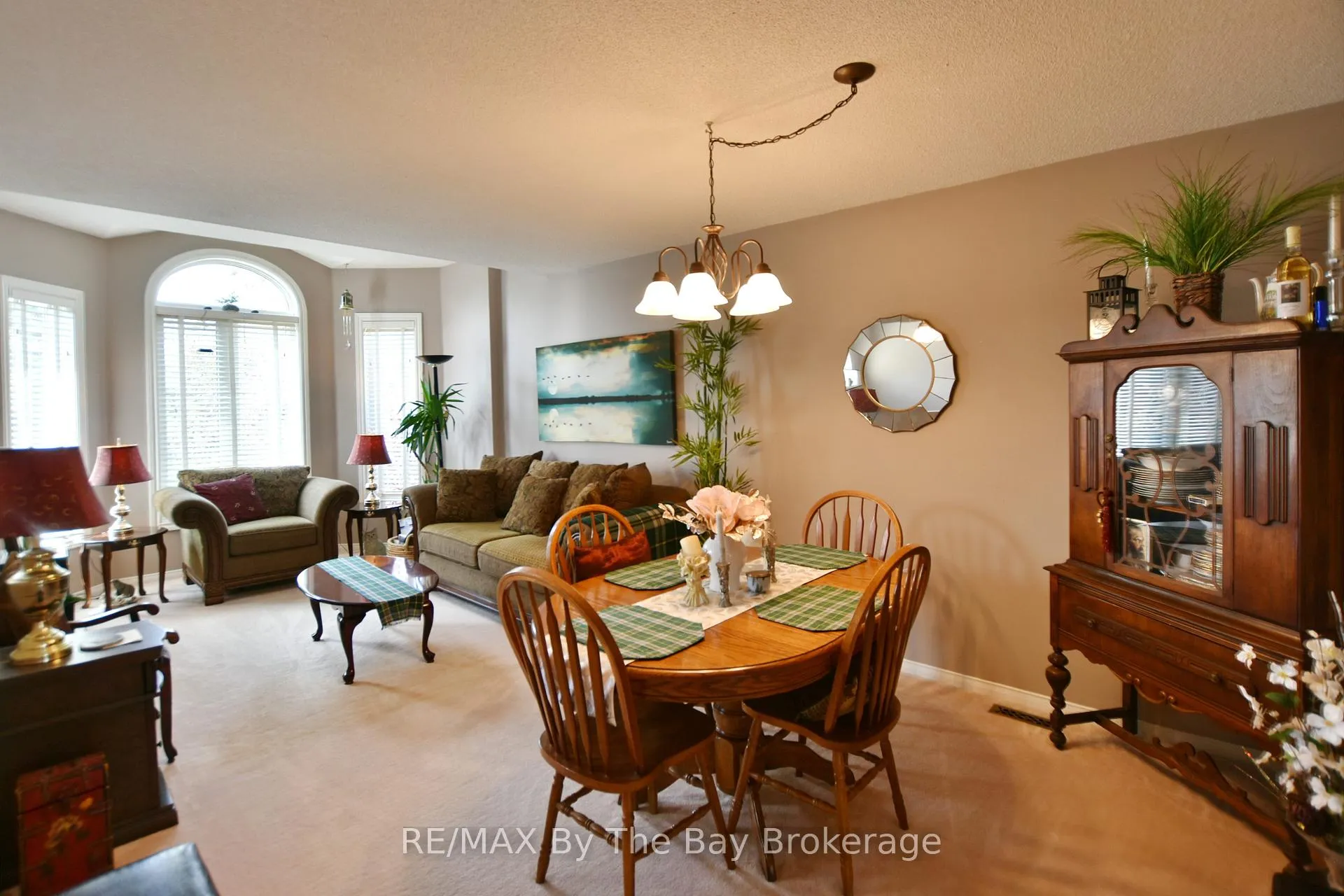 Photo 15 of 17 Acorn Crescent, Wasaga Beach — HOMEH