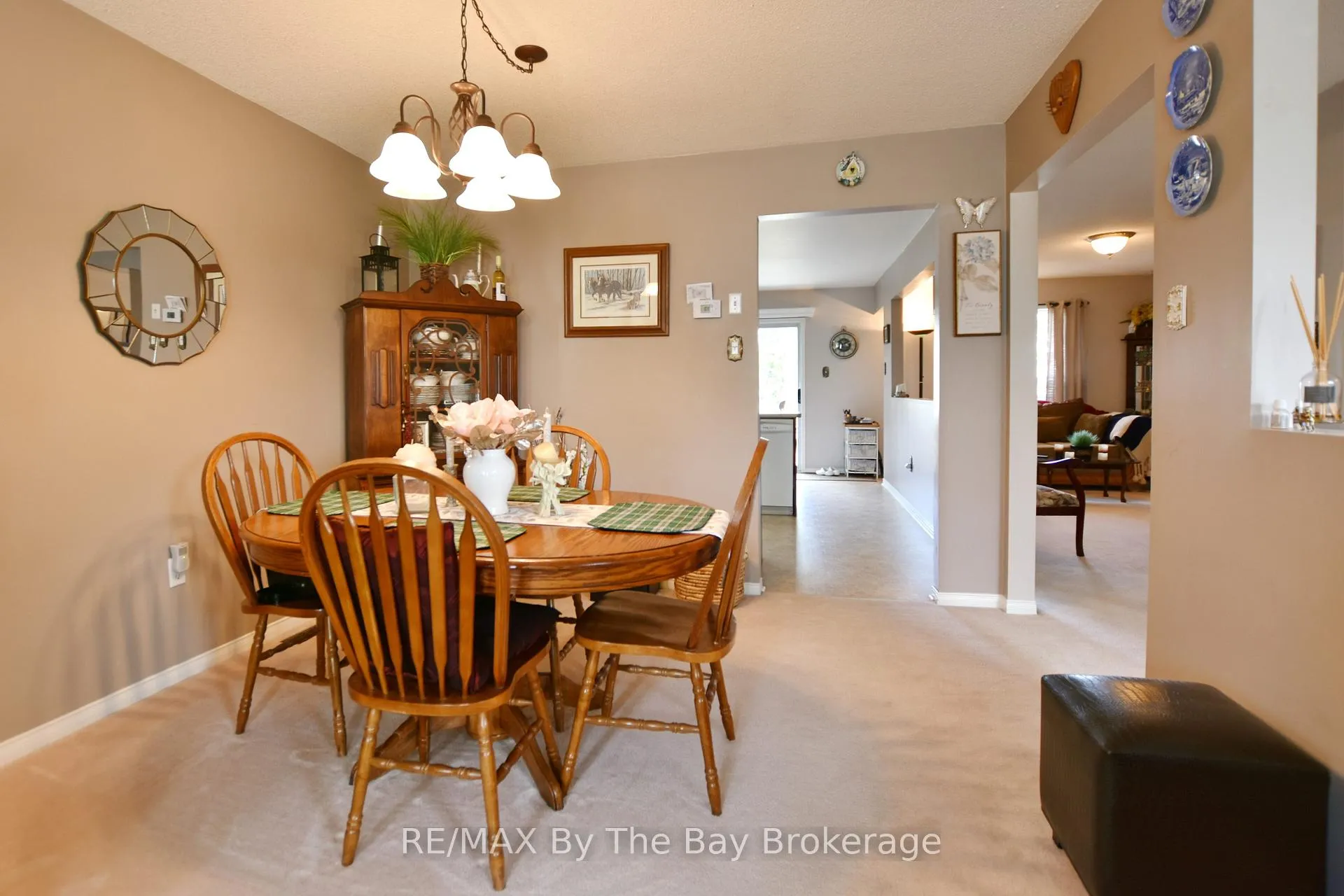 Photo 16 of 17 Acorn Crescent, Wasaga Beach — HOMEH
